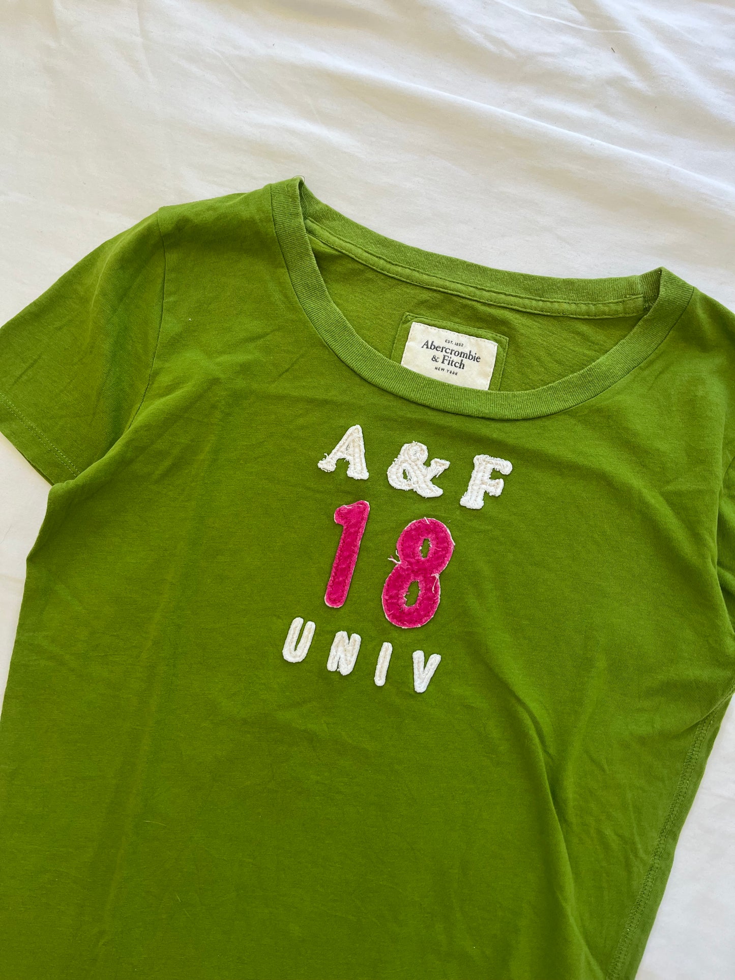 abercrombie and fitch babytee - M