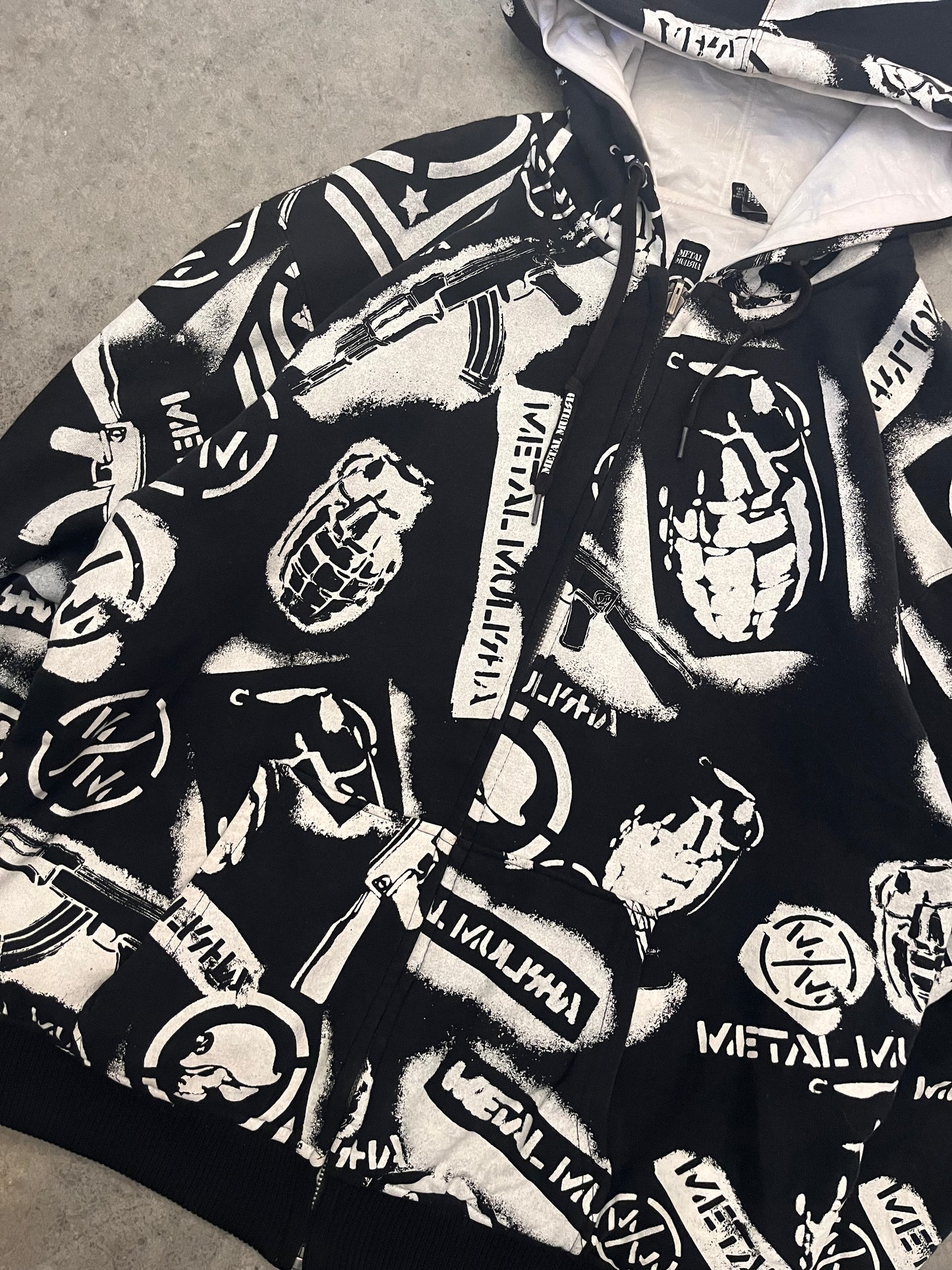 Metal mulisha hoodie - L
