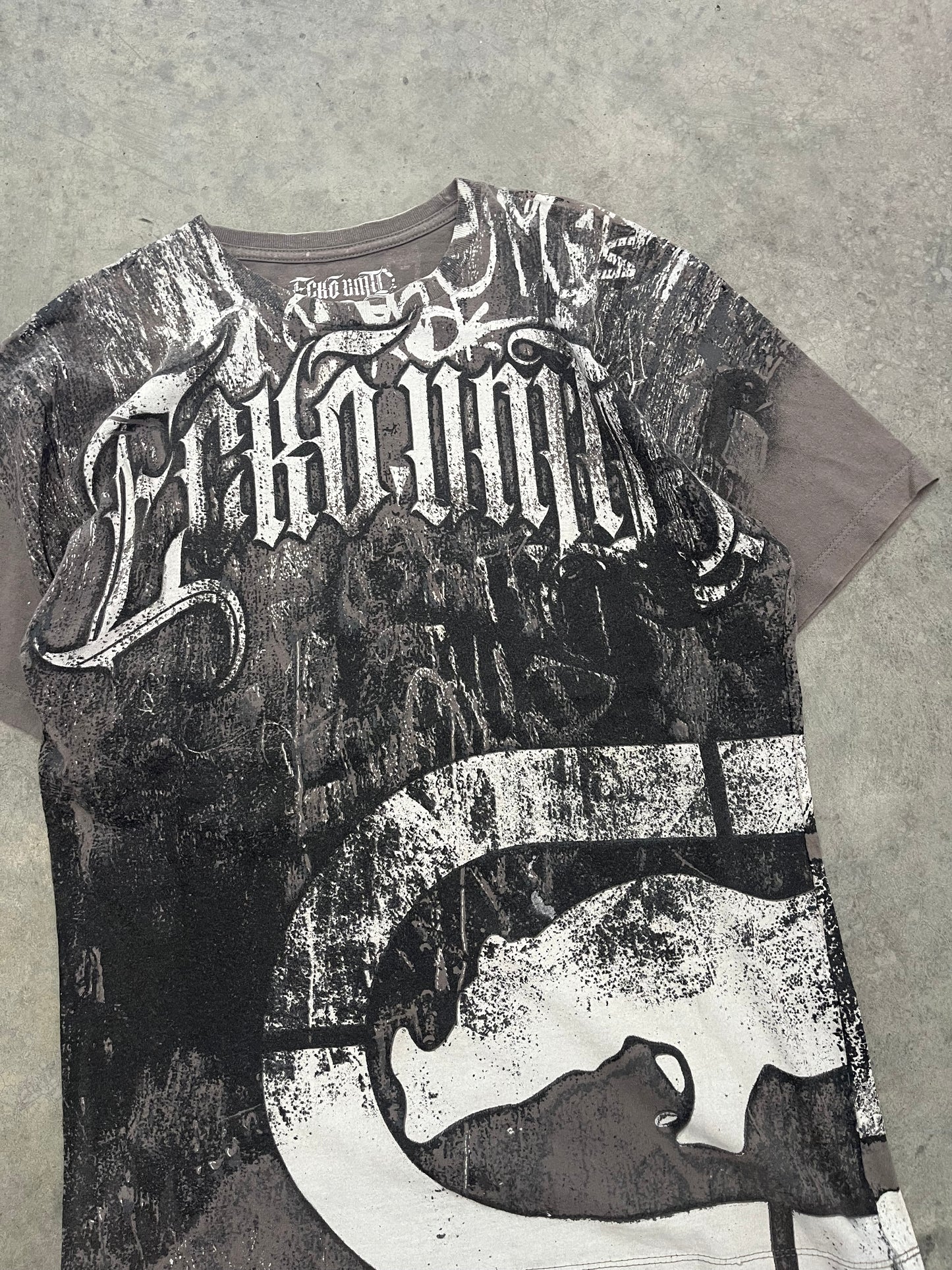 ecko unltd double sided graphic tee - M