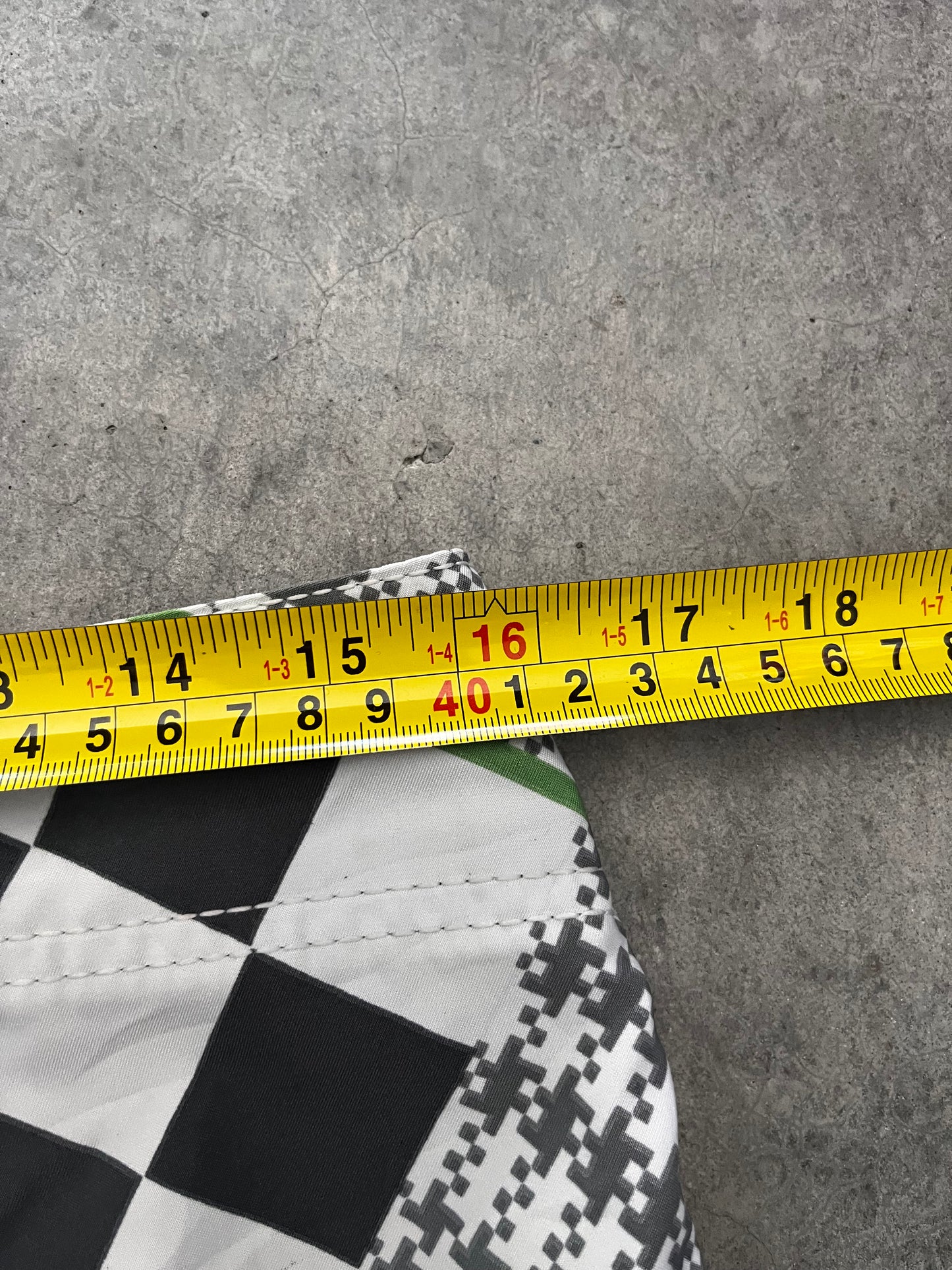 quiksilver boardshorts - 32