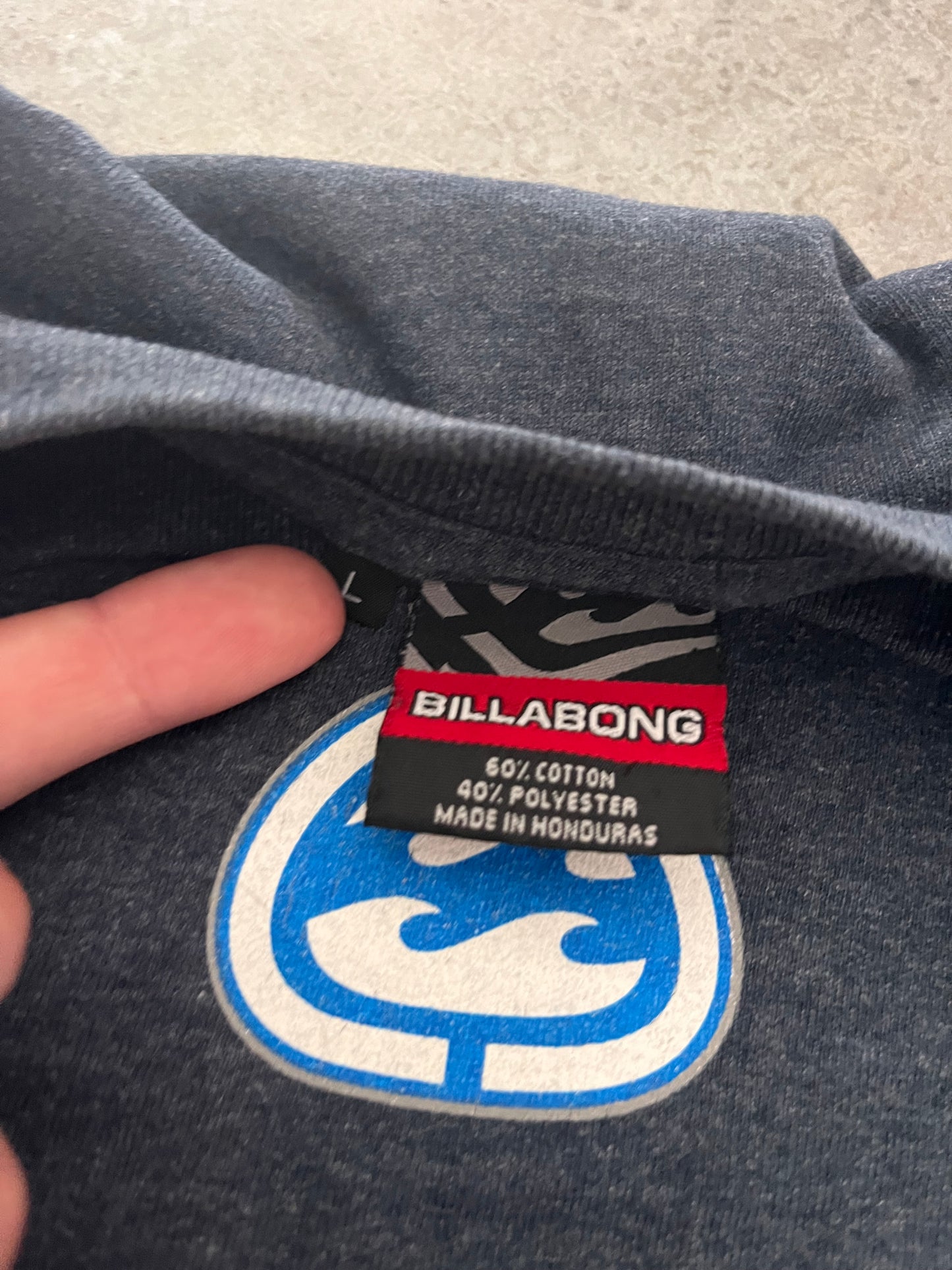 billabong long sleeve - L