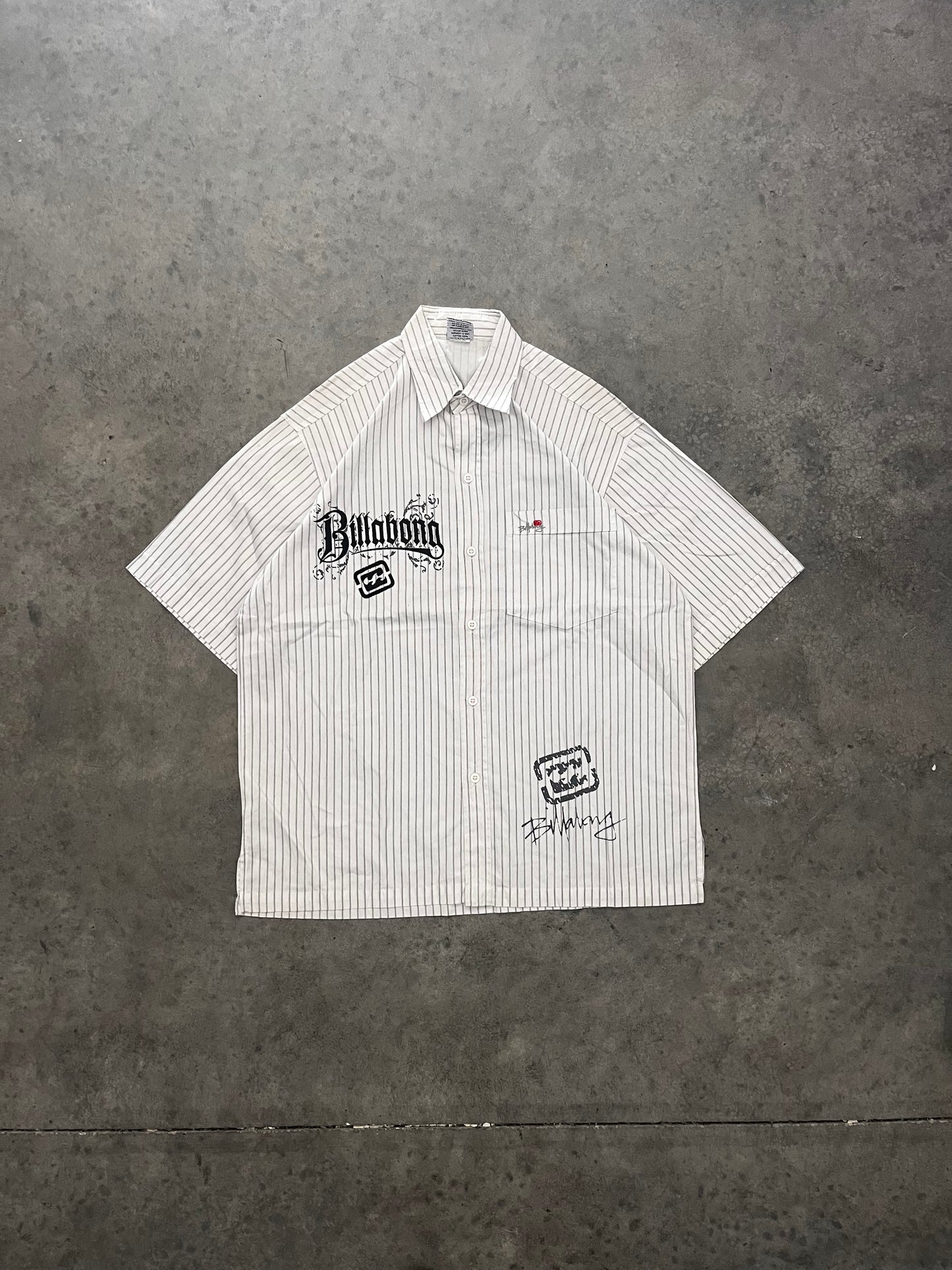 Billabong button up - L