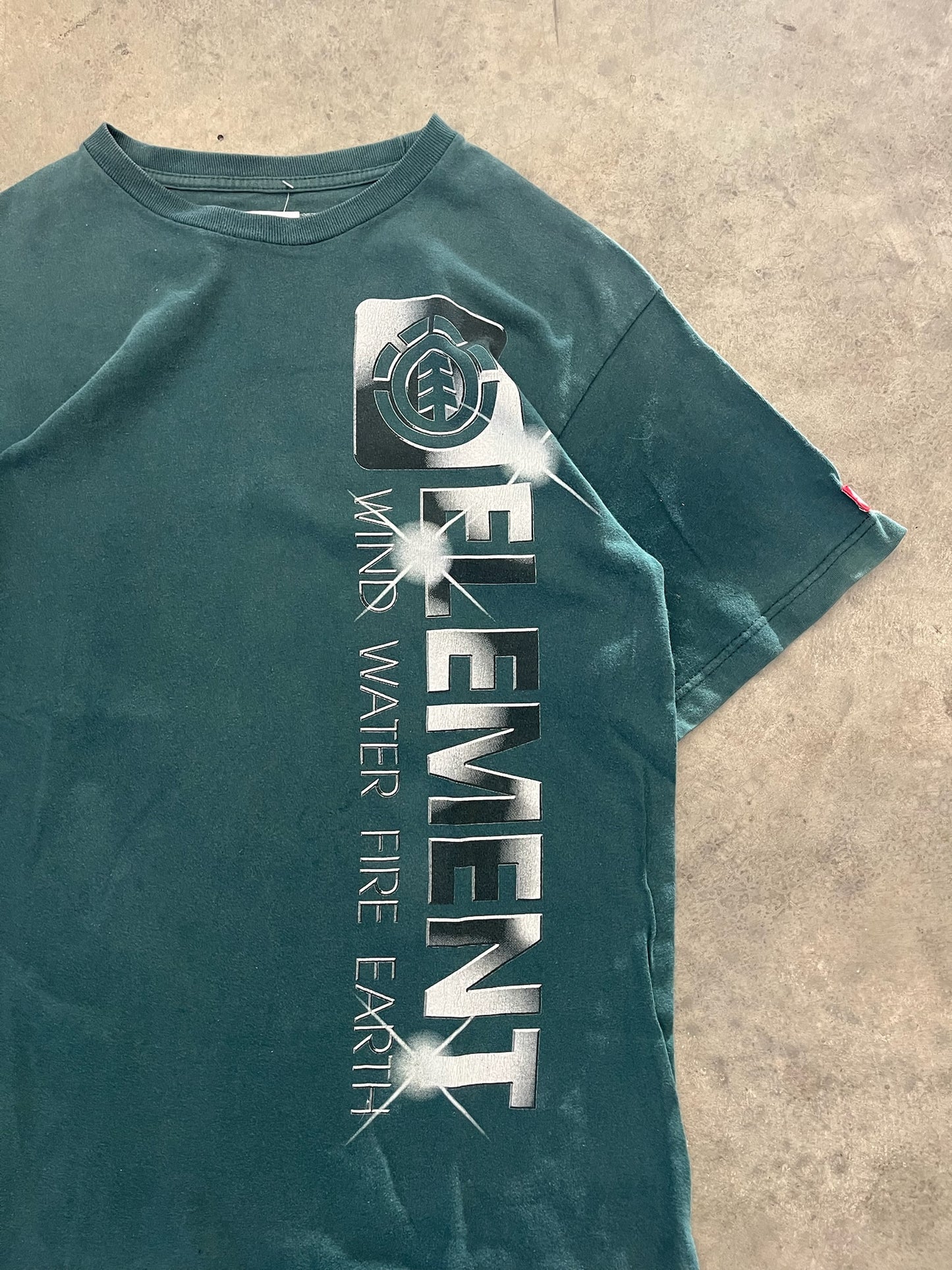 element tee