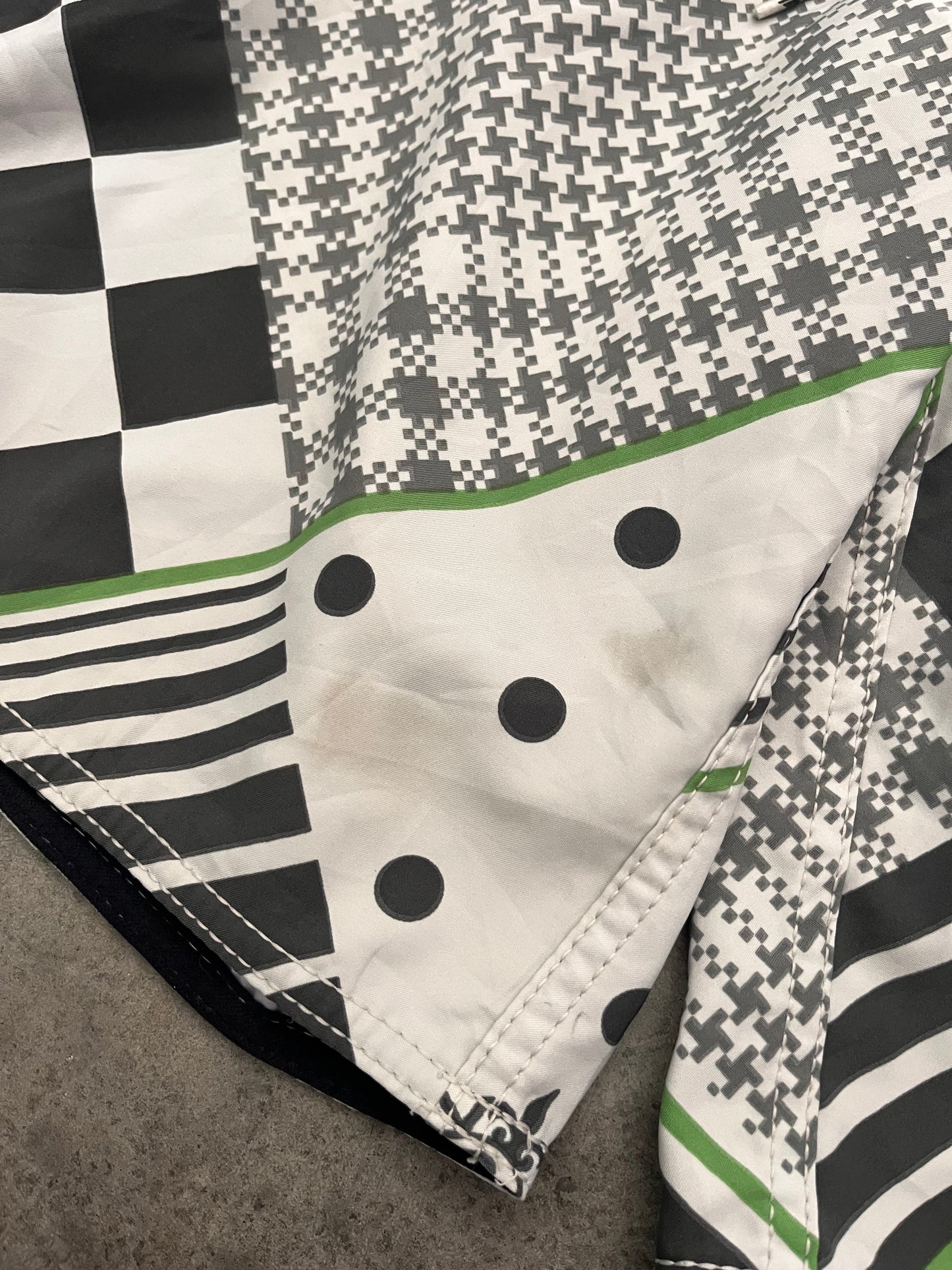 quiksilver boardshorts - 32