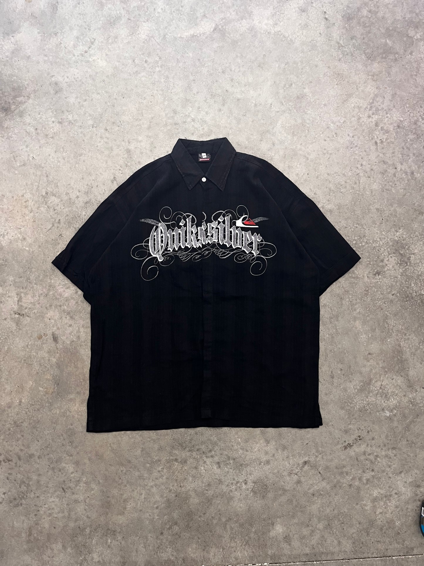 Quiksilver button up - XL