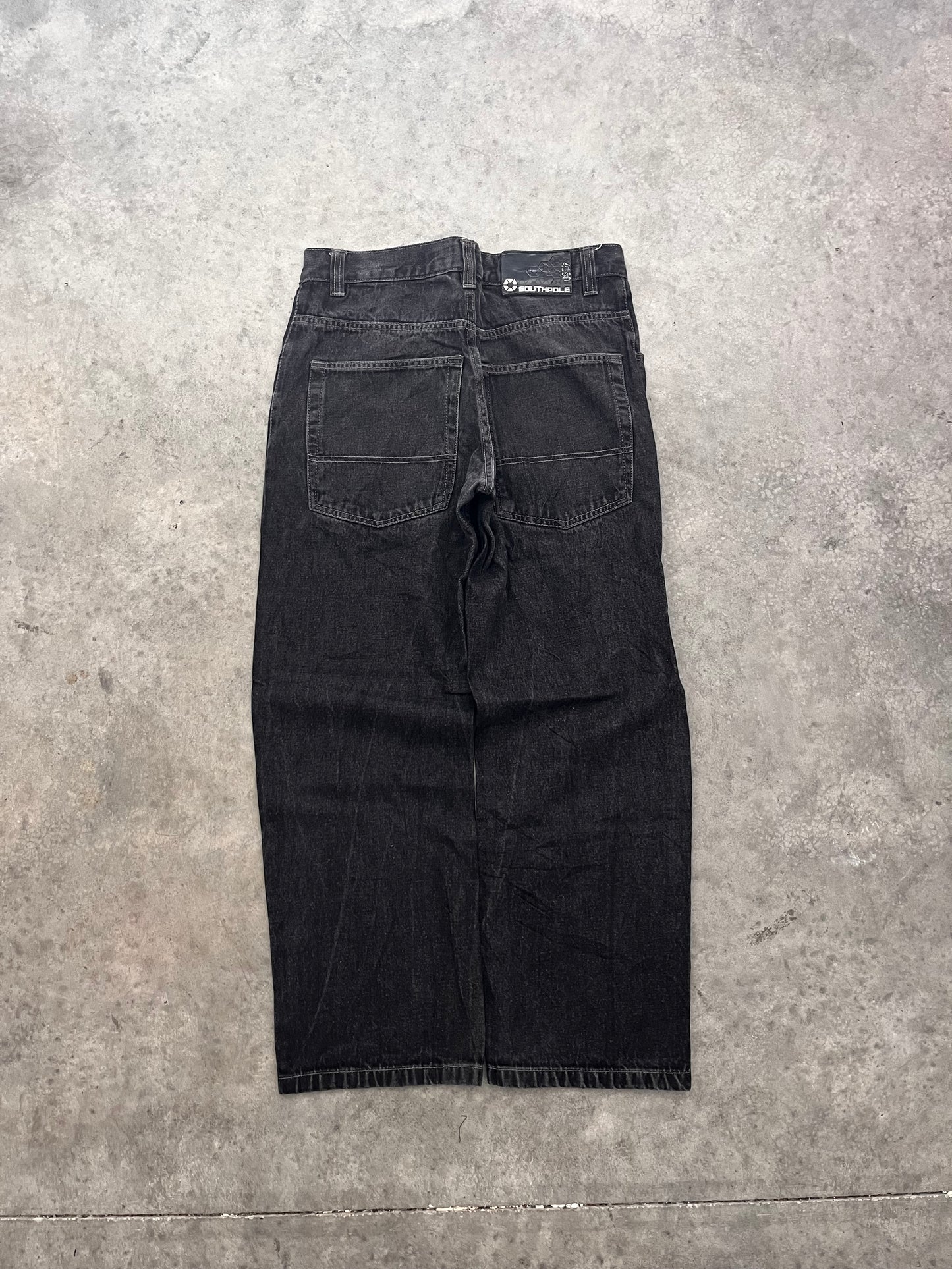 black southpoles - 32