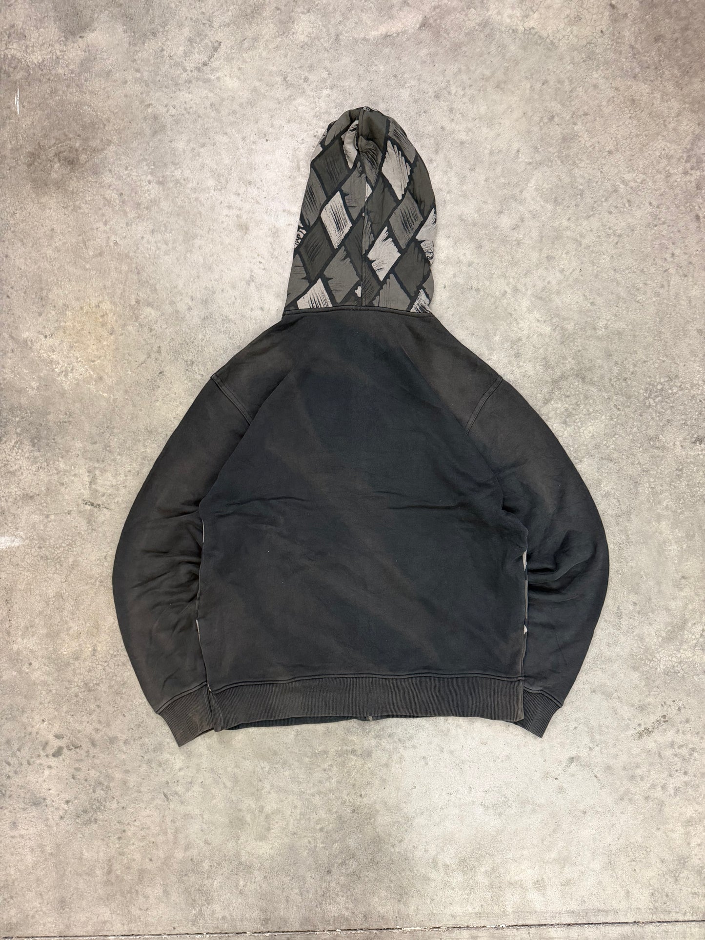 quiksilver faded zip up hoodie - M