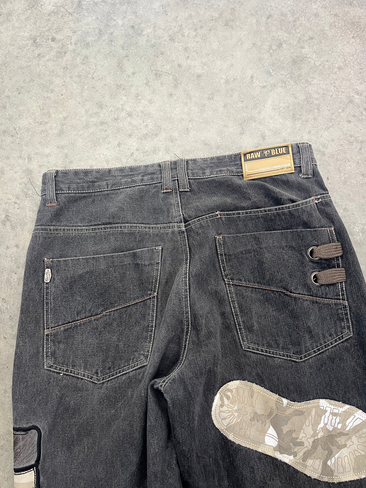 raw blue timberland jeans - 36