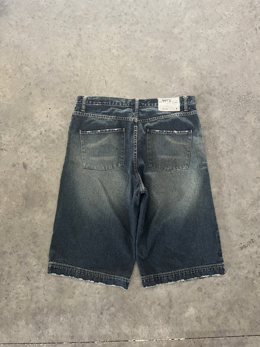 CAT jorts