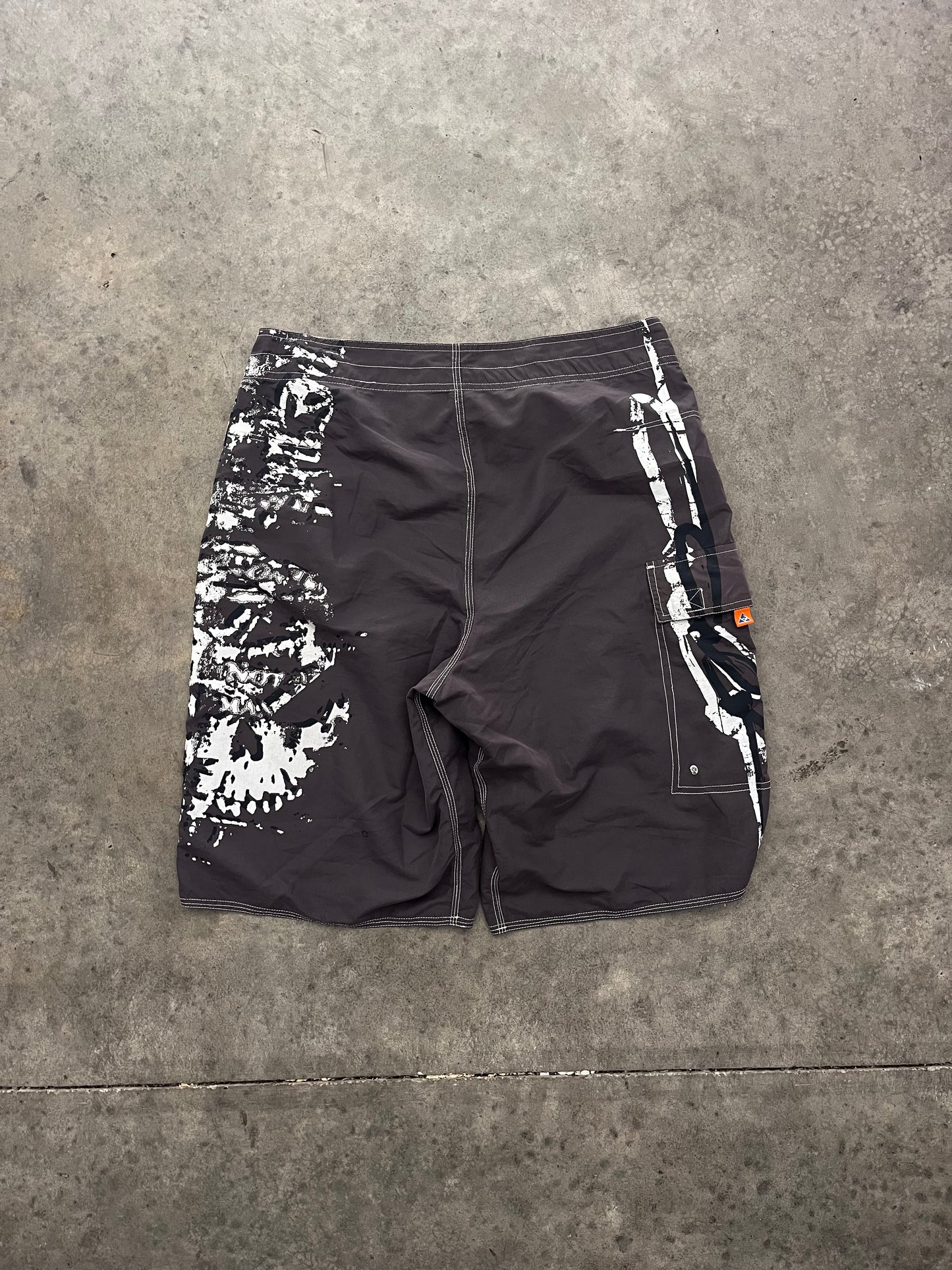 Y2K boardshorts - 32