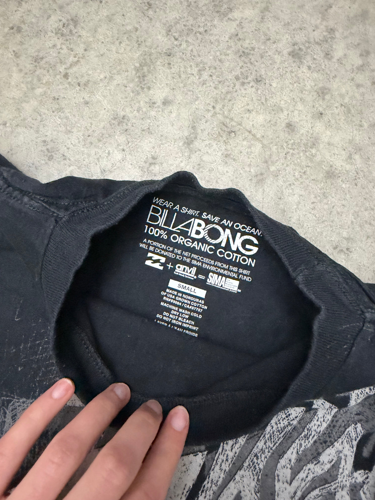 billabong tee - M/L