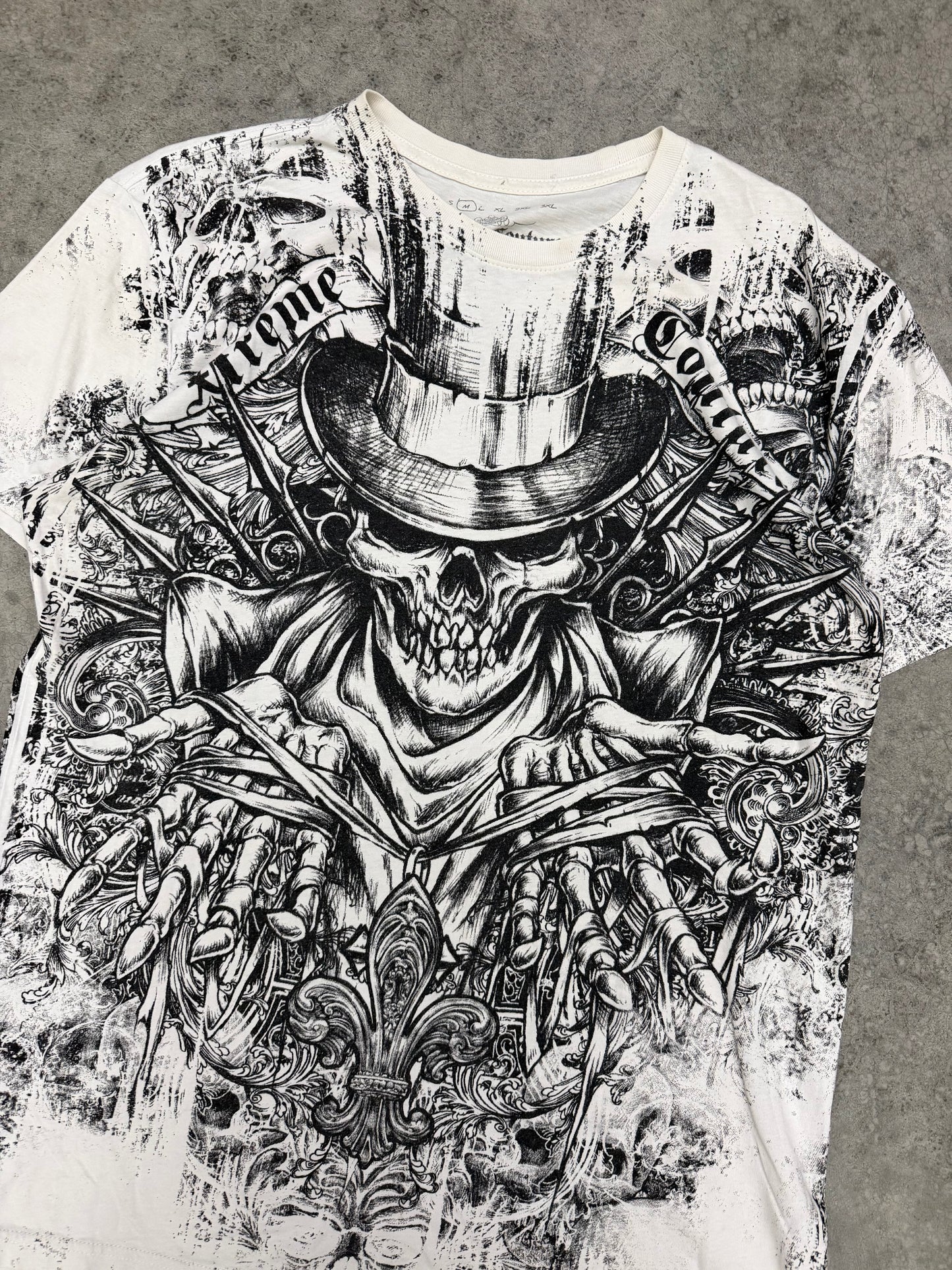 crazy xtreme couture tee - M