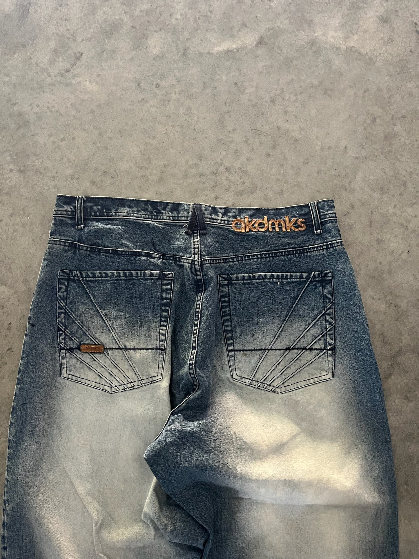 akademiks jeans