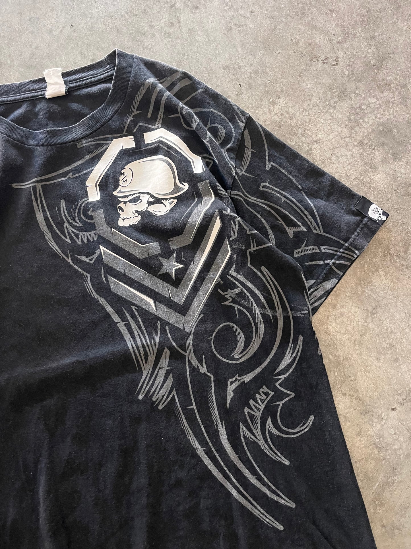 Tribal metal mulisha tee - L