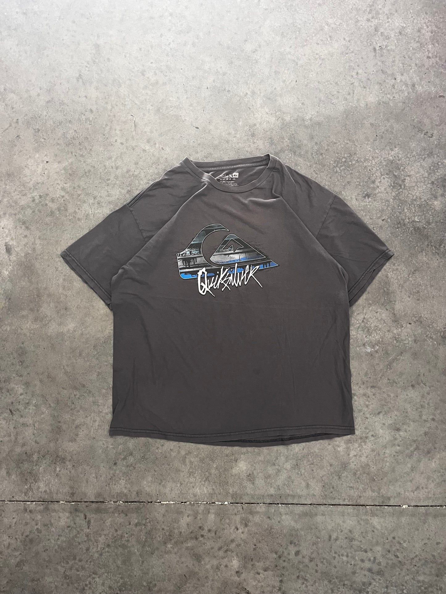 quiksilver tee - XL