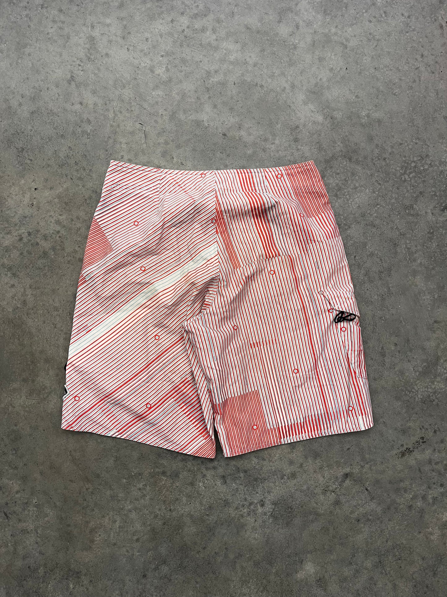 volcom boardshorts - 32
