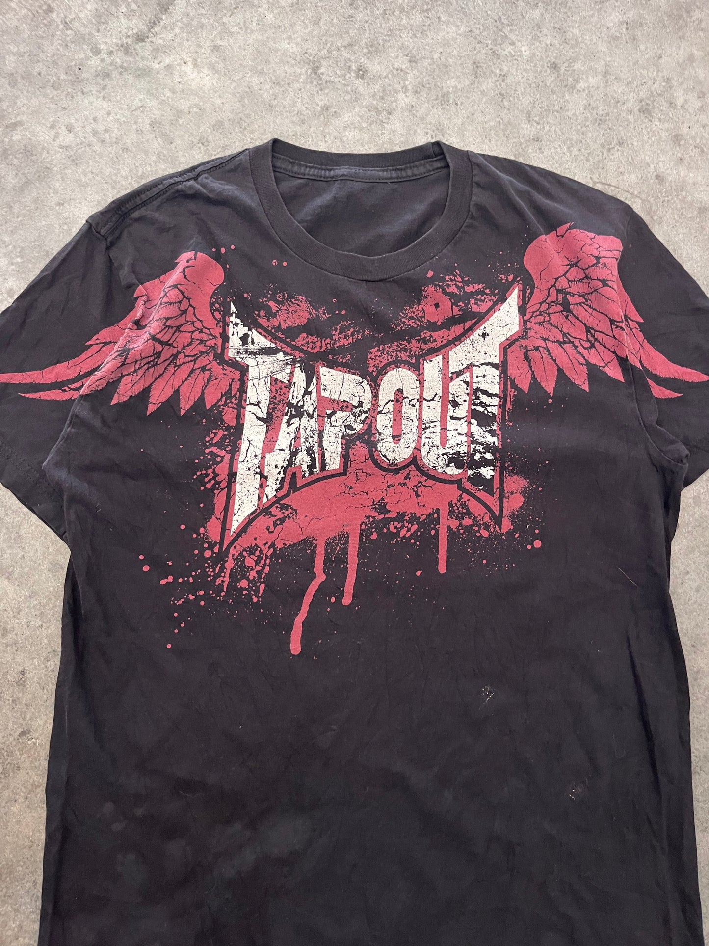 Tapout tee