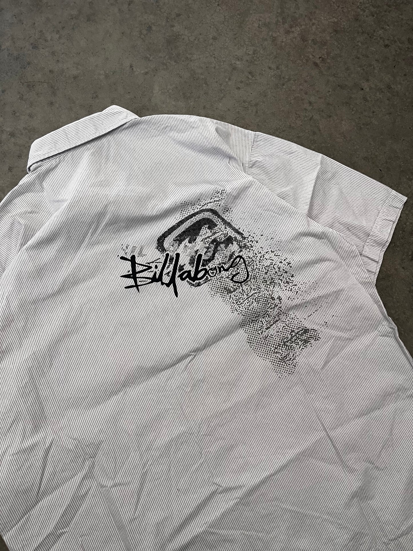 billabong button up - XL