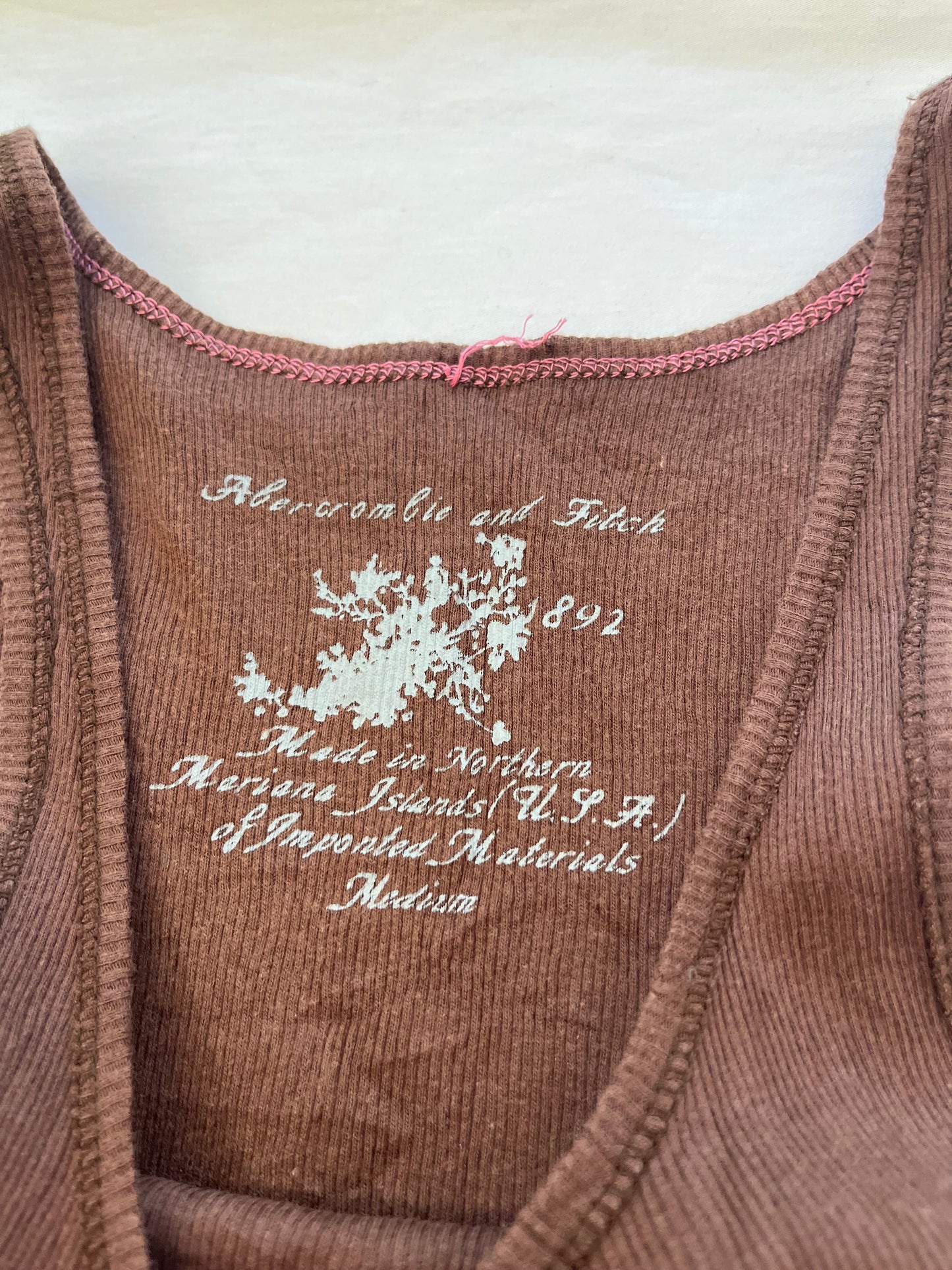 abercrombie and fitch tank - M