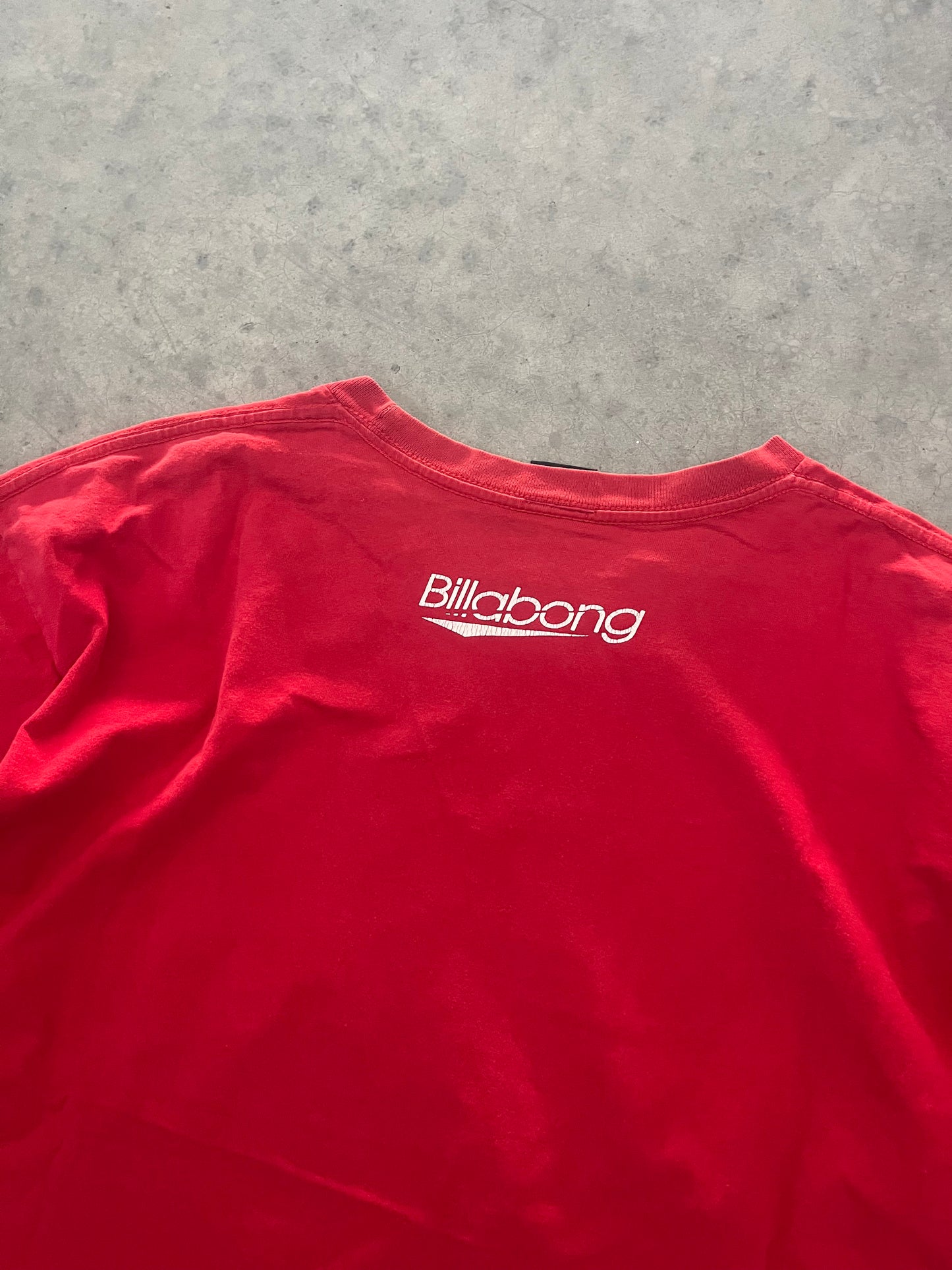 billabong tee - L