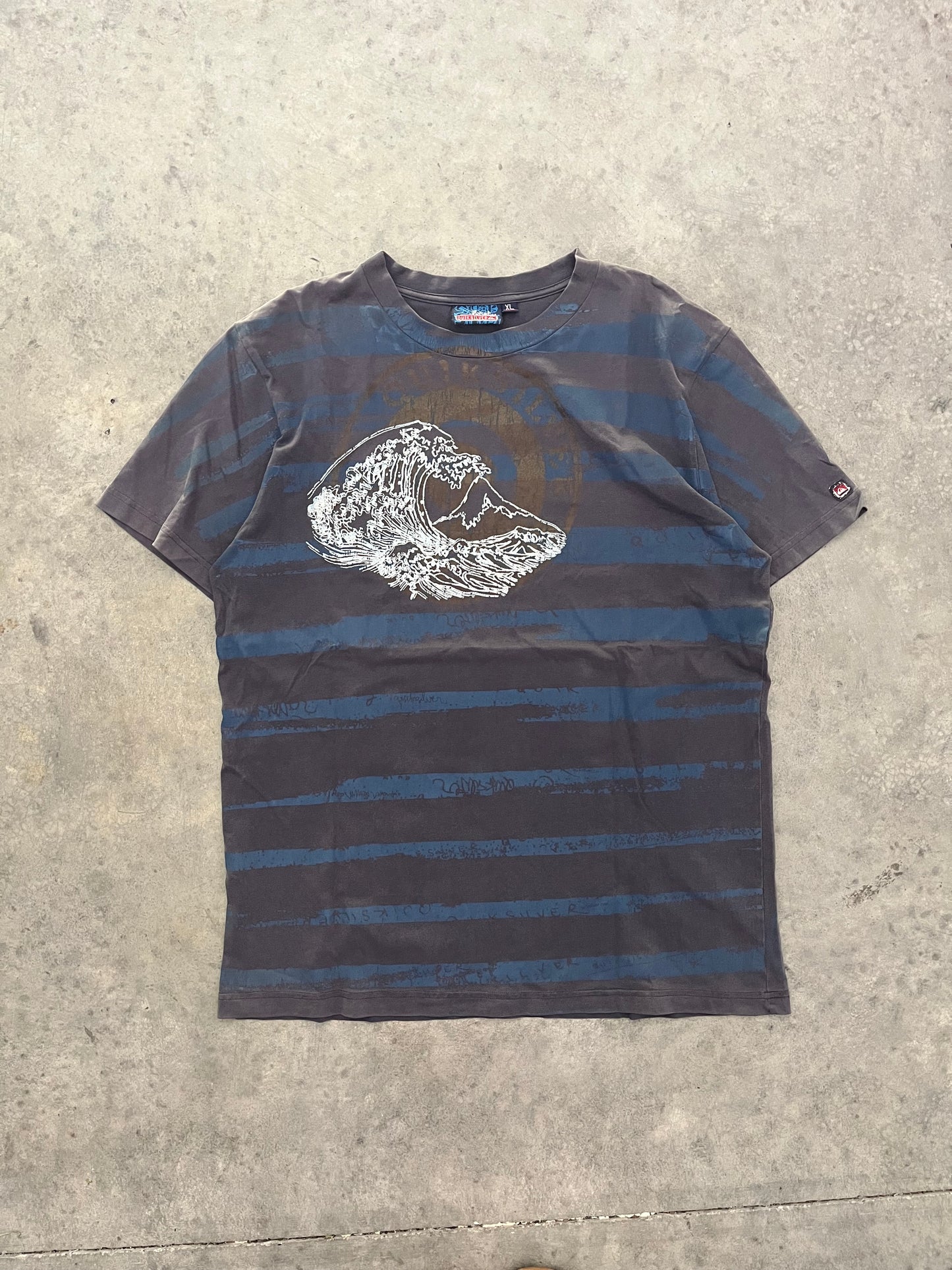 quiksilver tee- XL