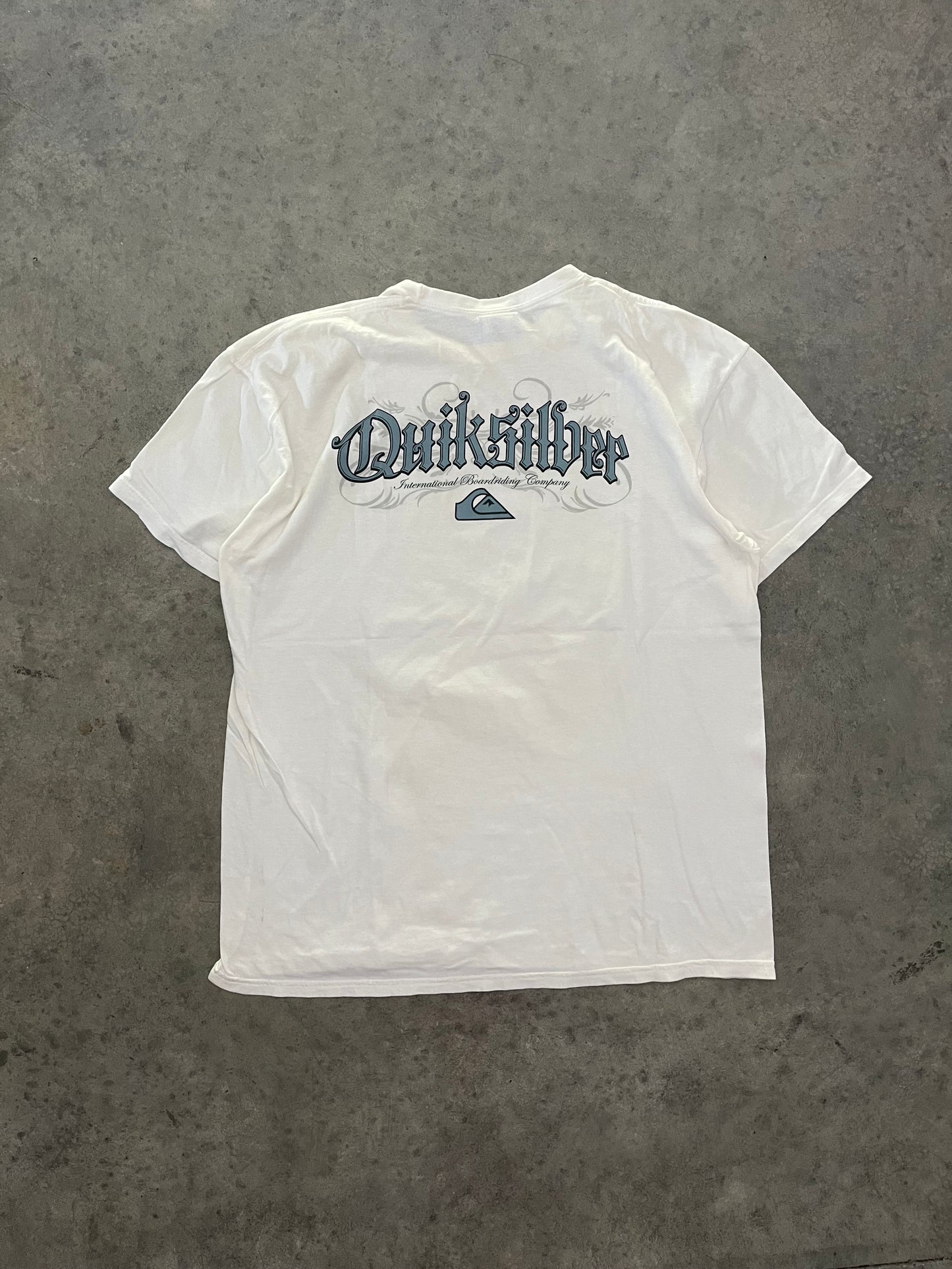 quiksilver tee - L