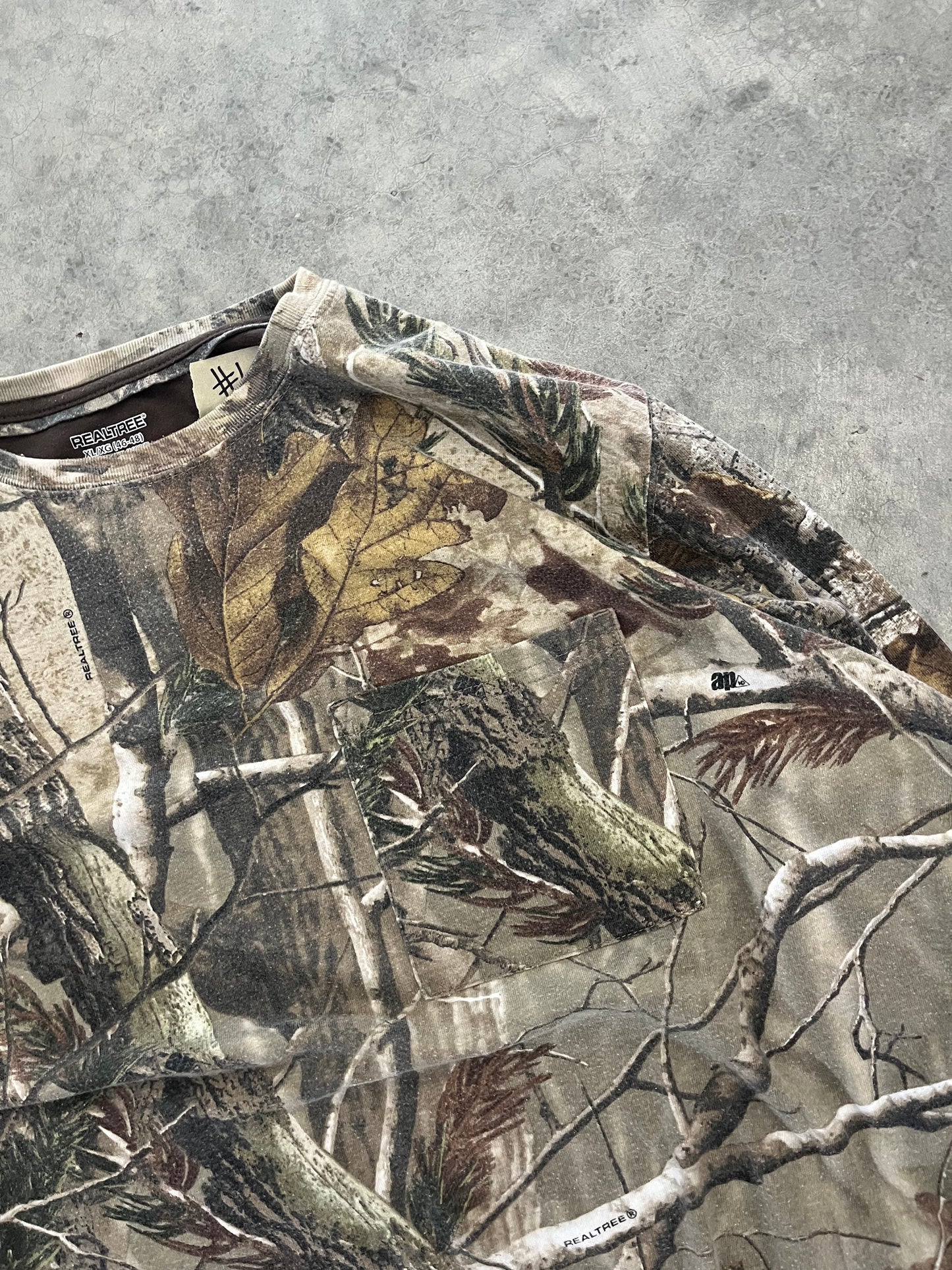calm real tree long sleeve