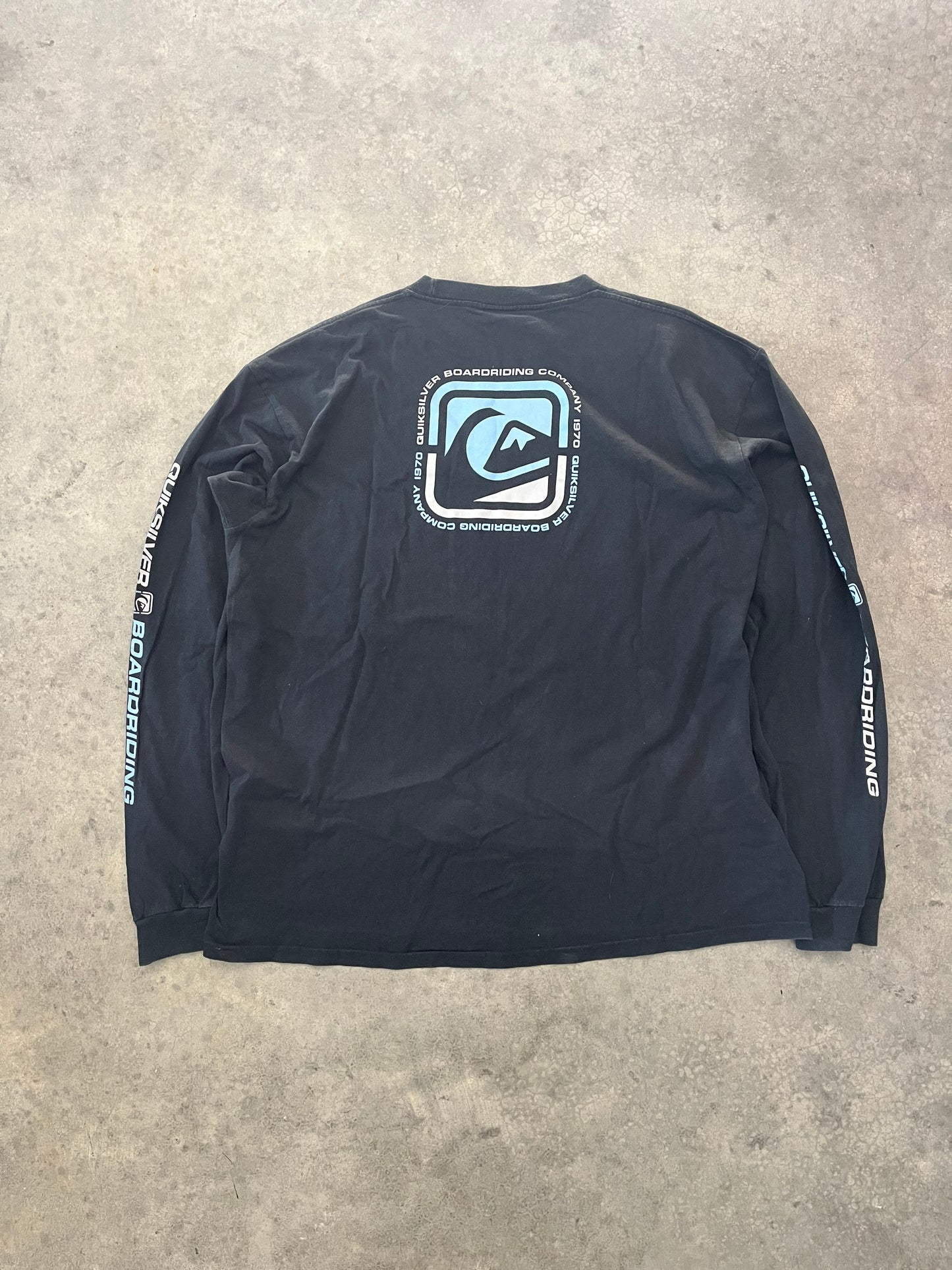 quiksilver long sleeve - XL