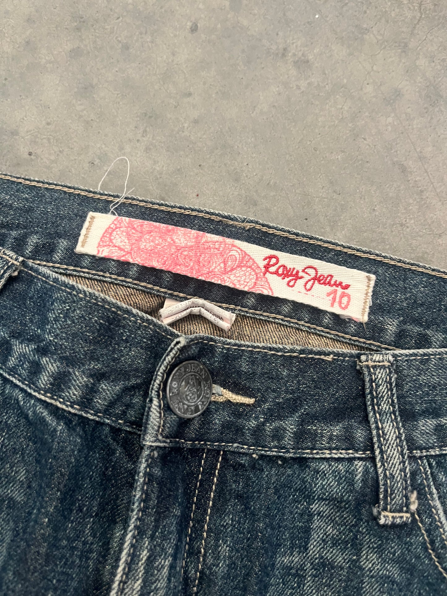 roxy spellout jorts - 30