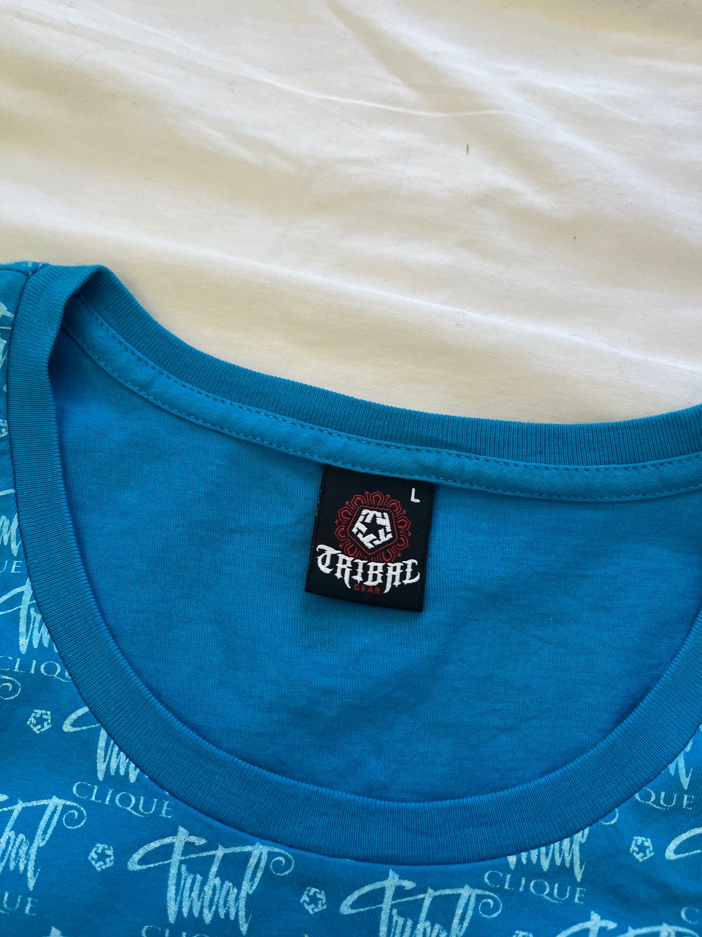 tribal tee - L