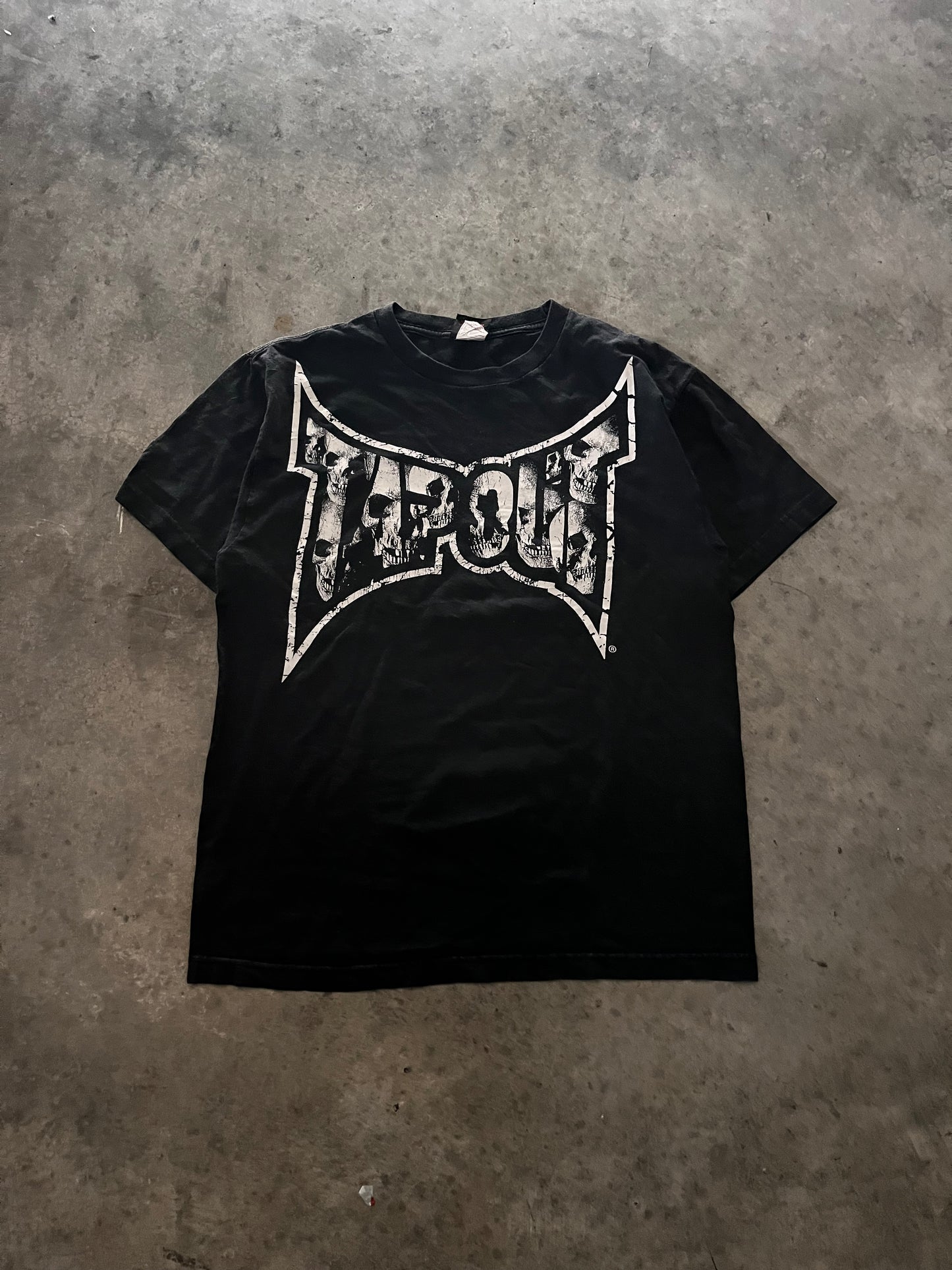 skull tapout tee