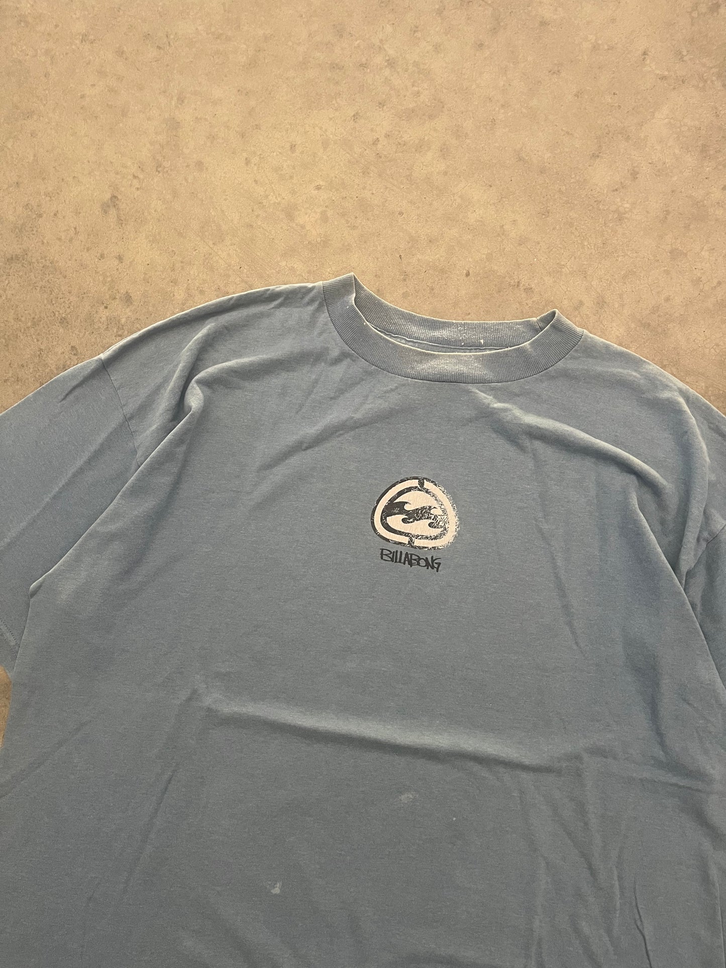 faded billabong tee - XL