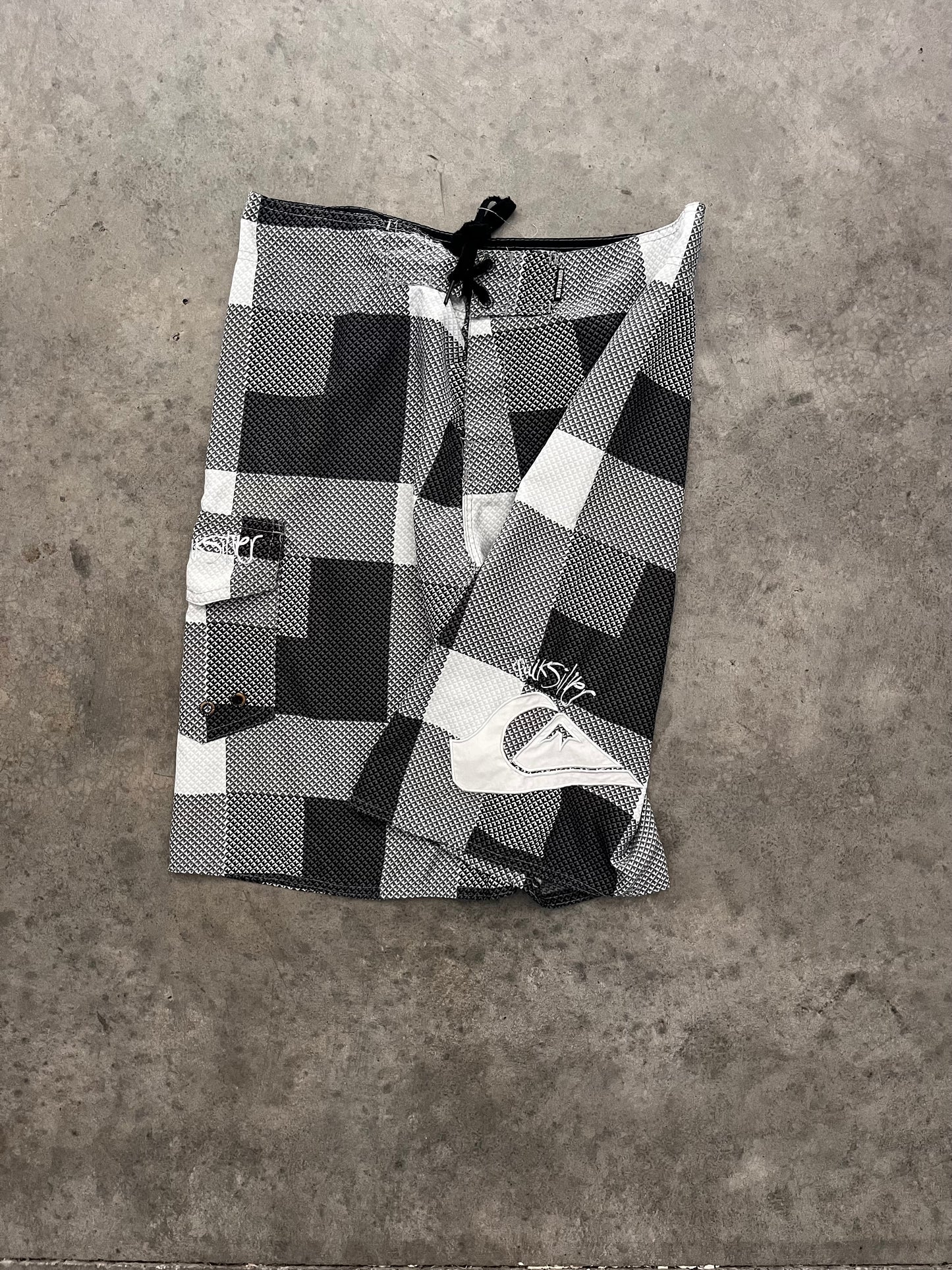 quiksilver boardshorts - 33