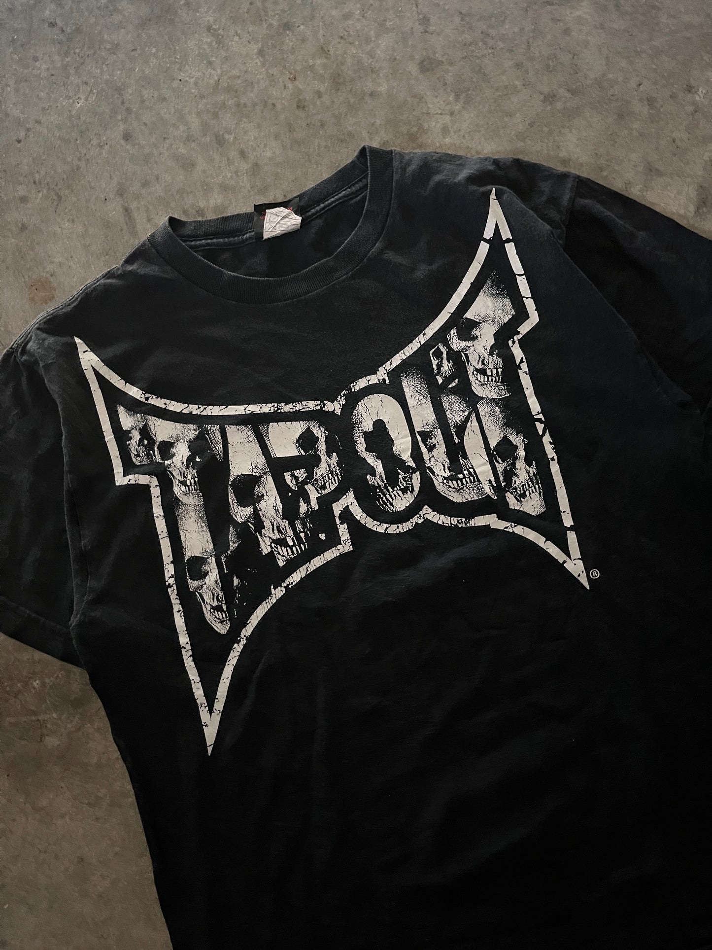 skull tapout tee