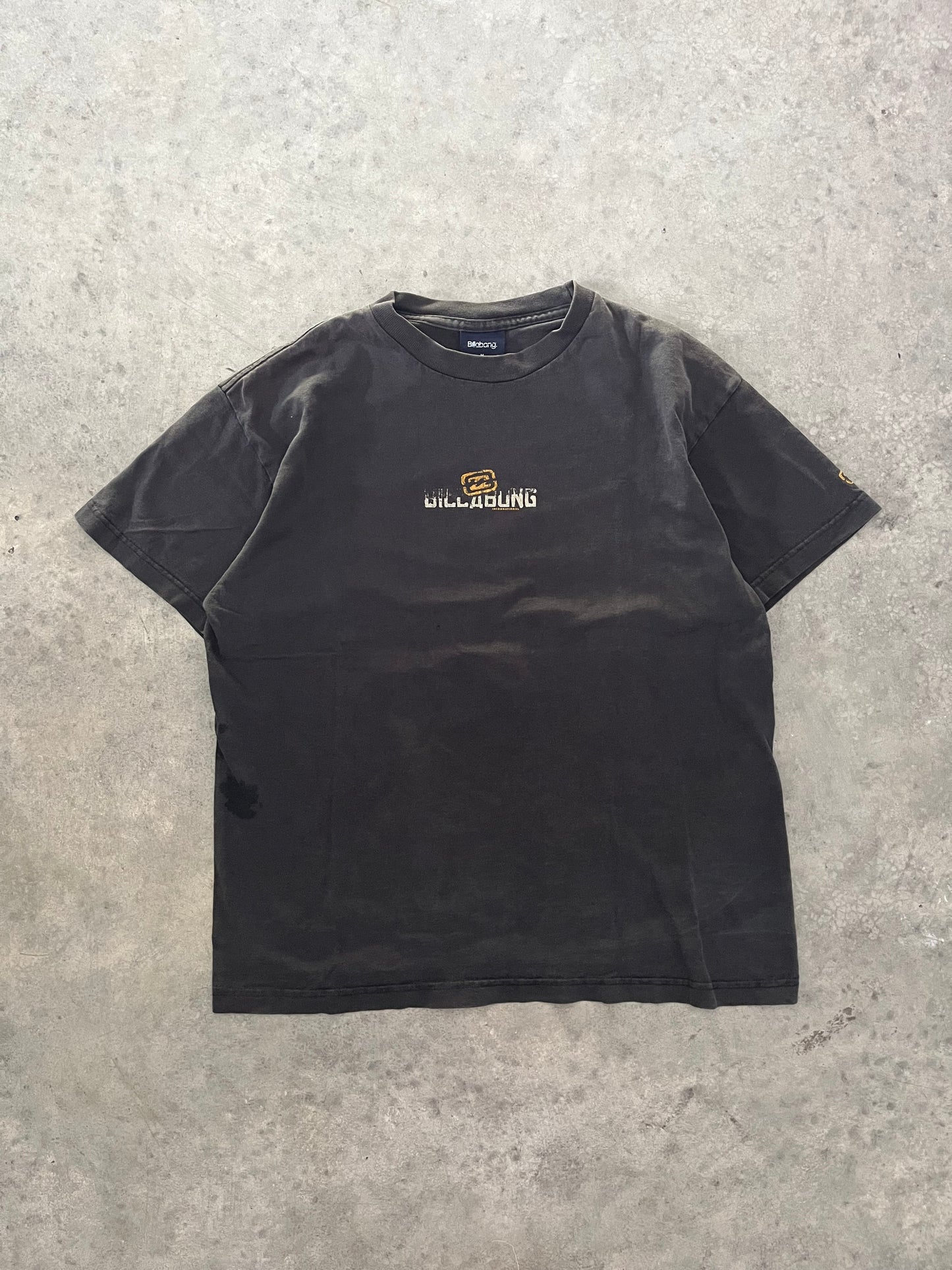 billabong tee - L