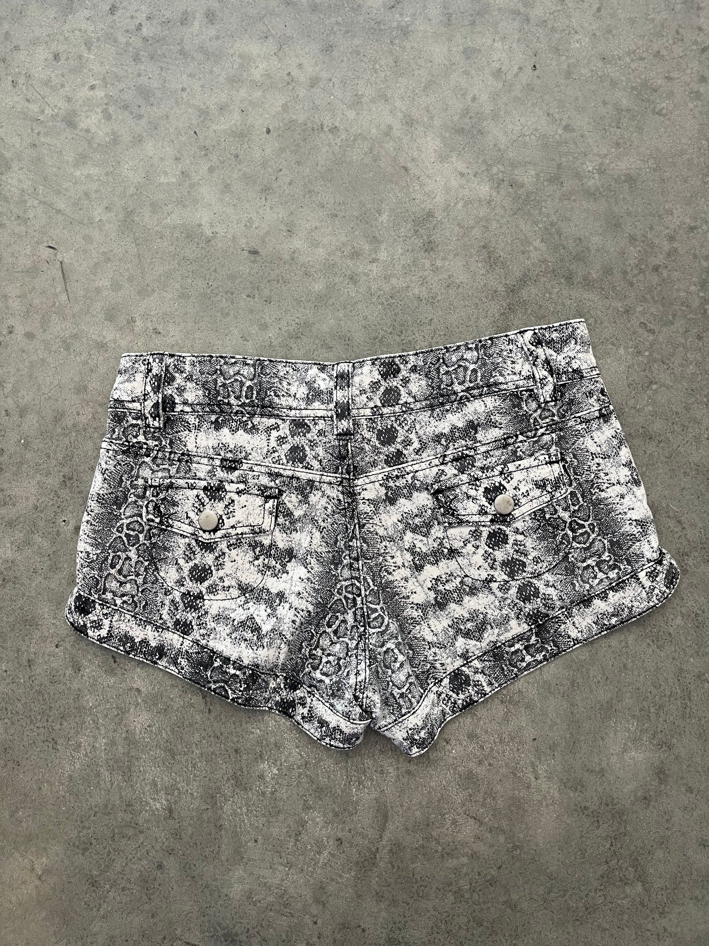 valley girl mini shorts