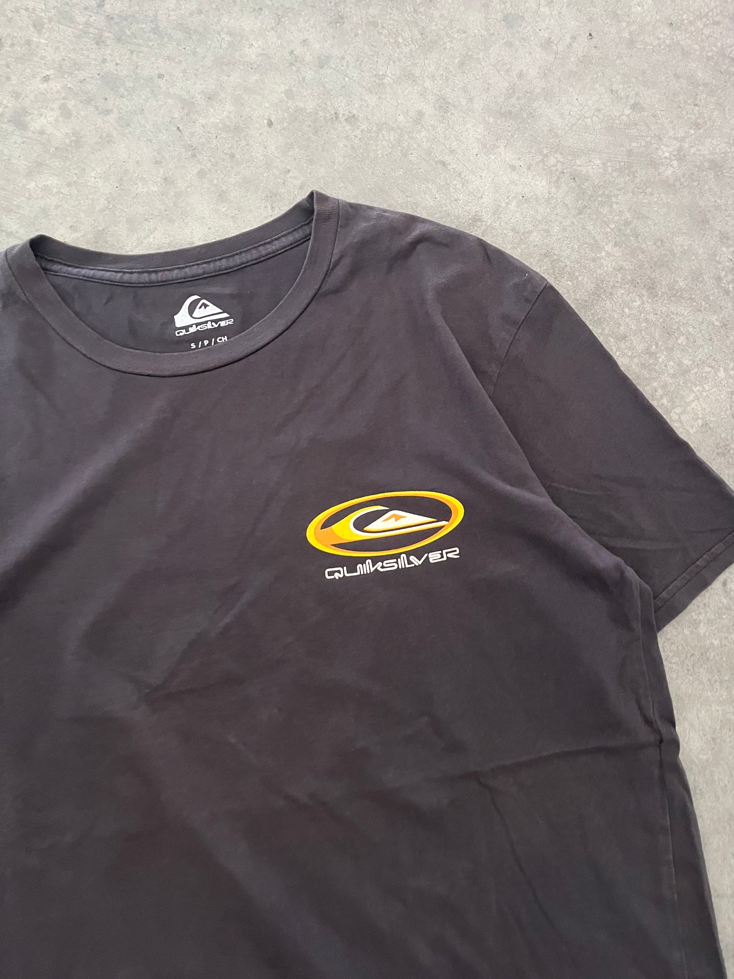quiksilver tee - M
