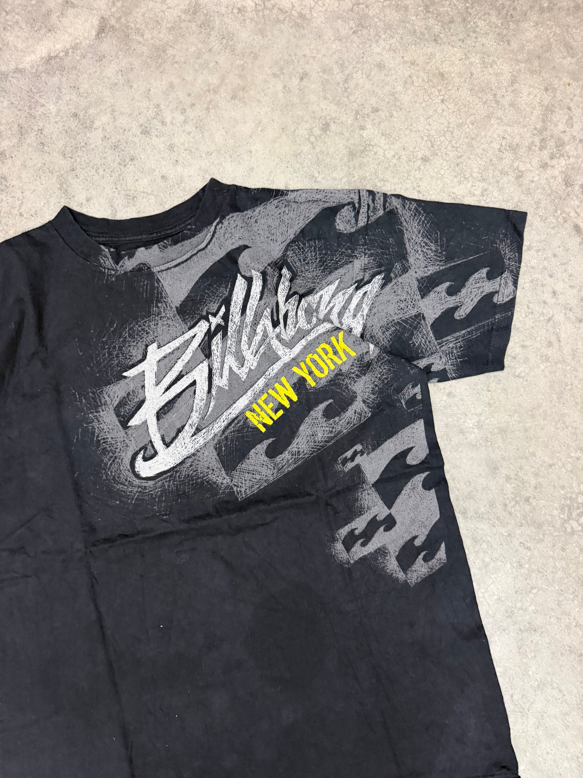 billabong tee - M/L