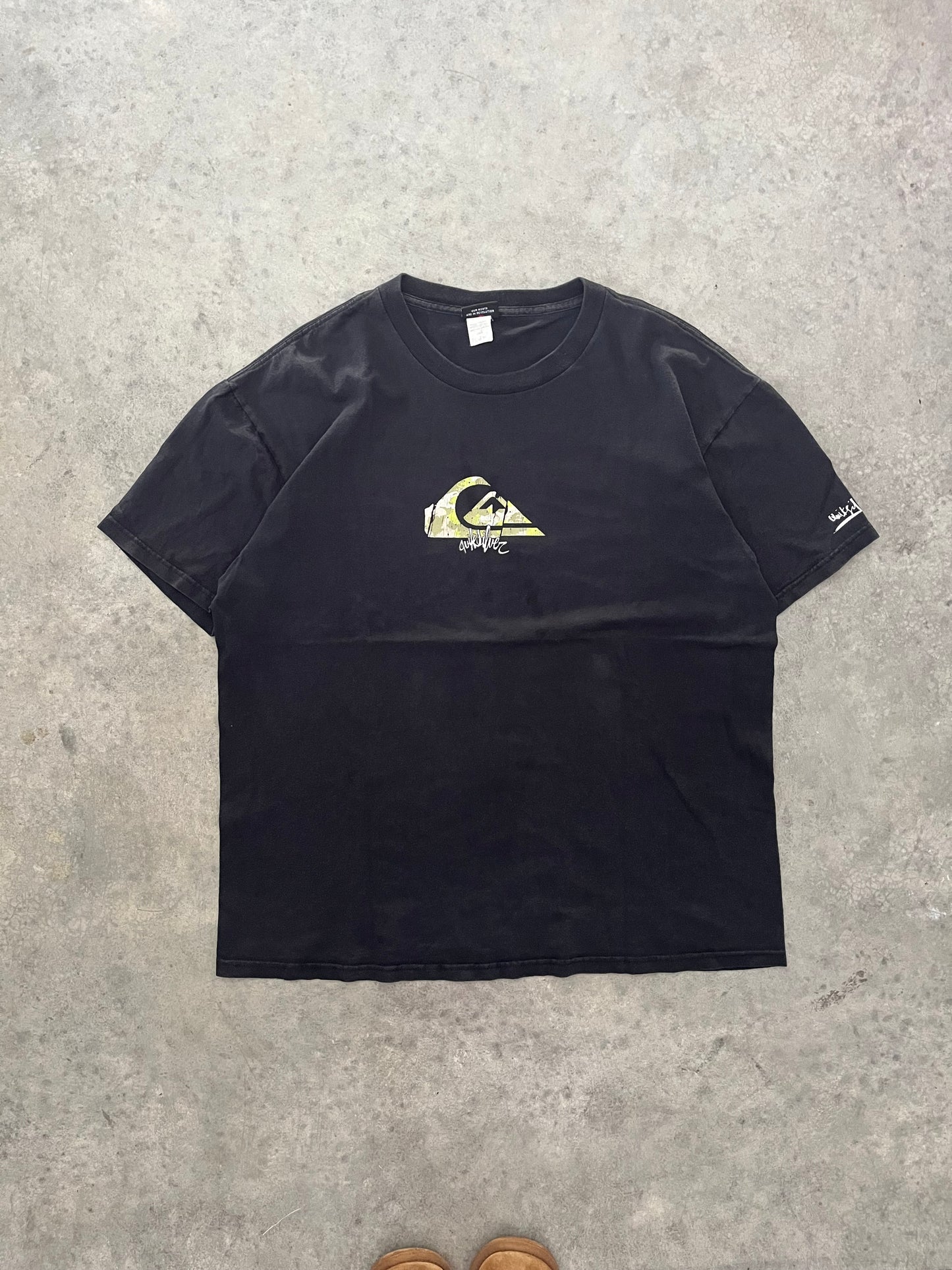quiksilver tee - L