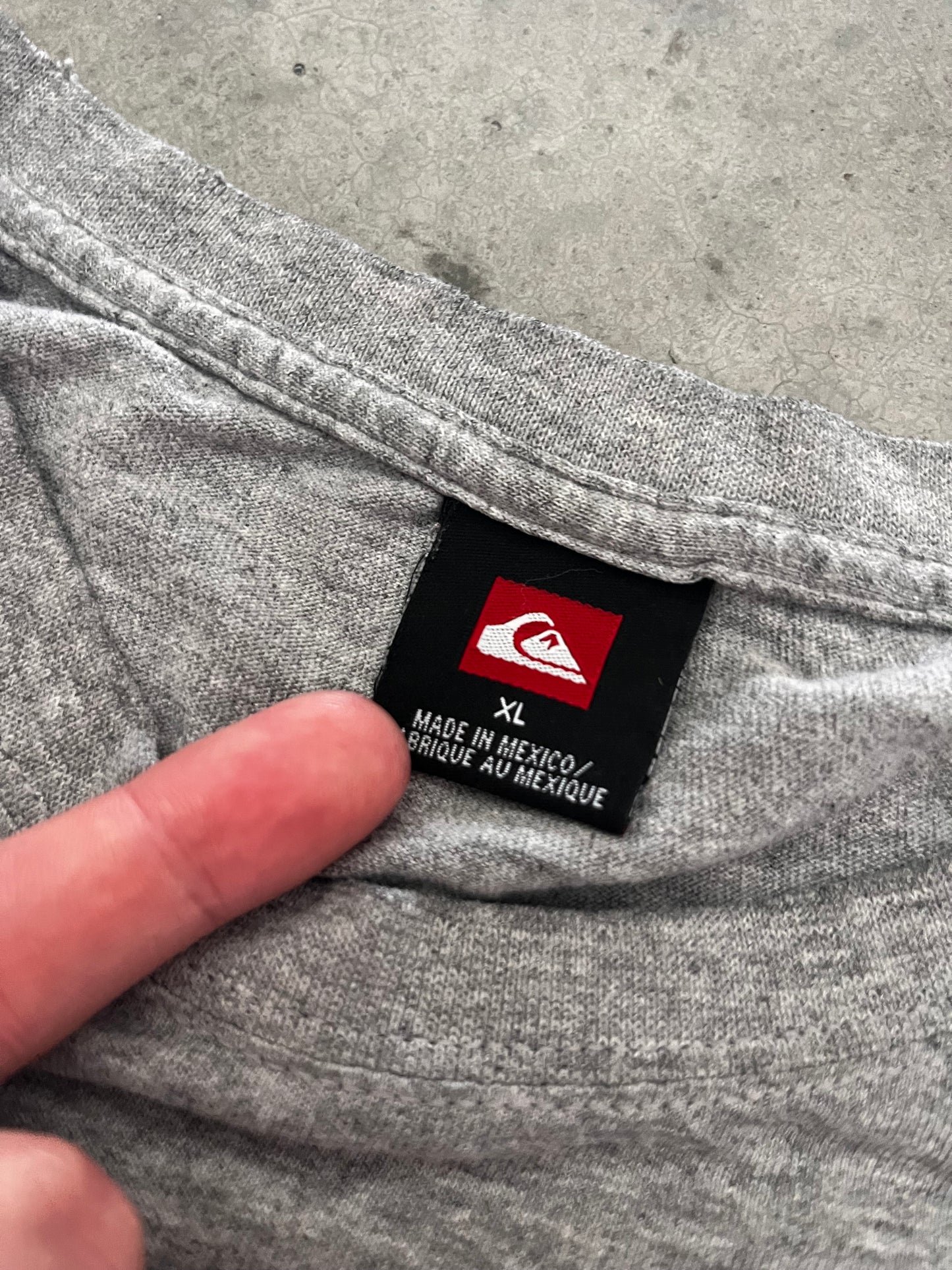 quiksilver tee - XL