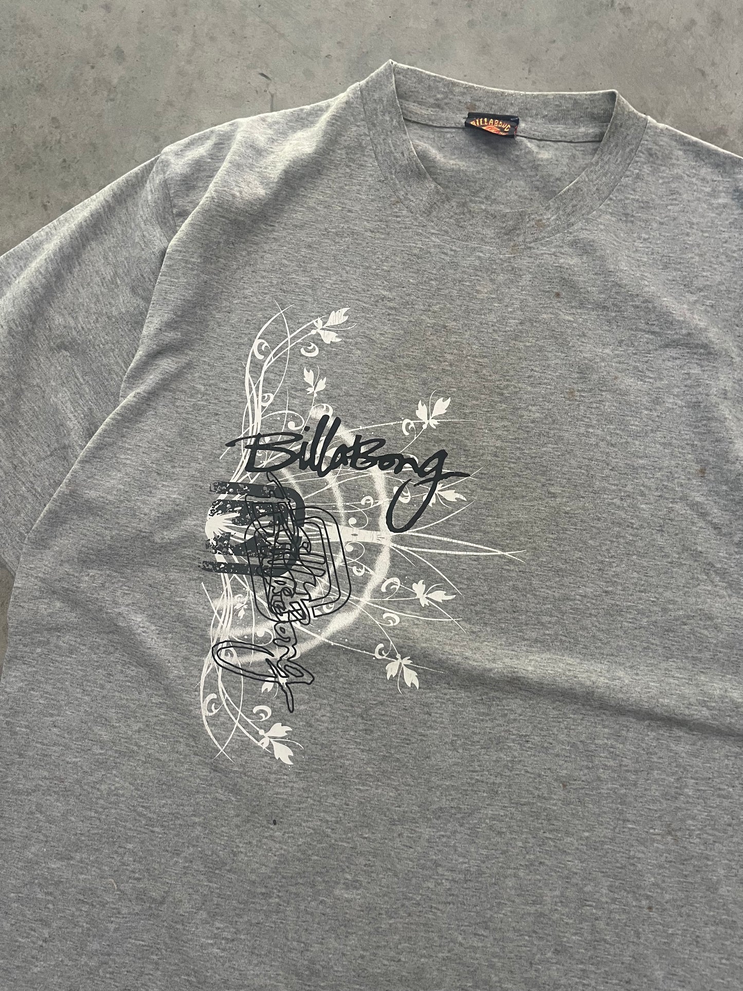 billabong tee - XL