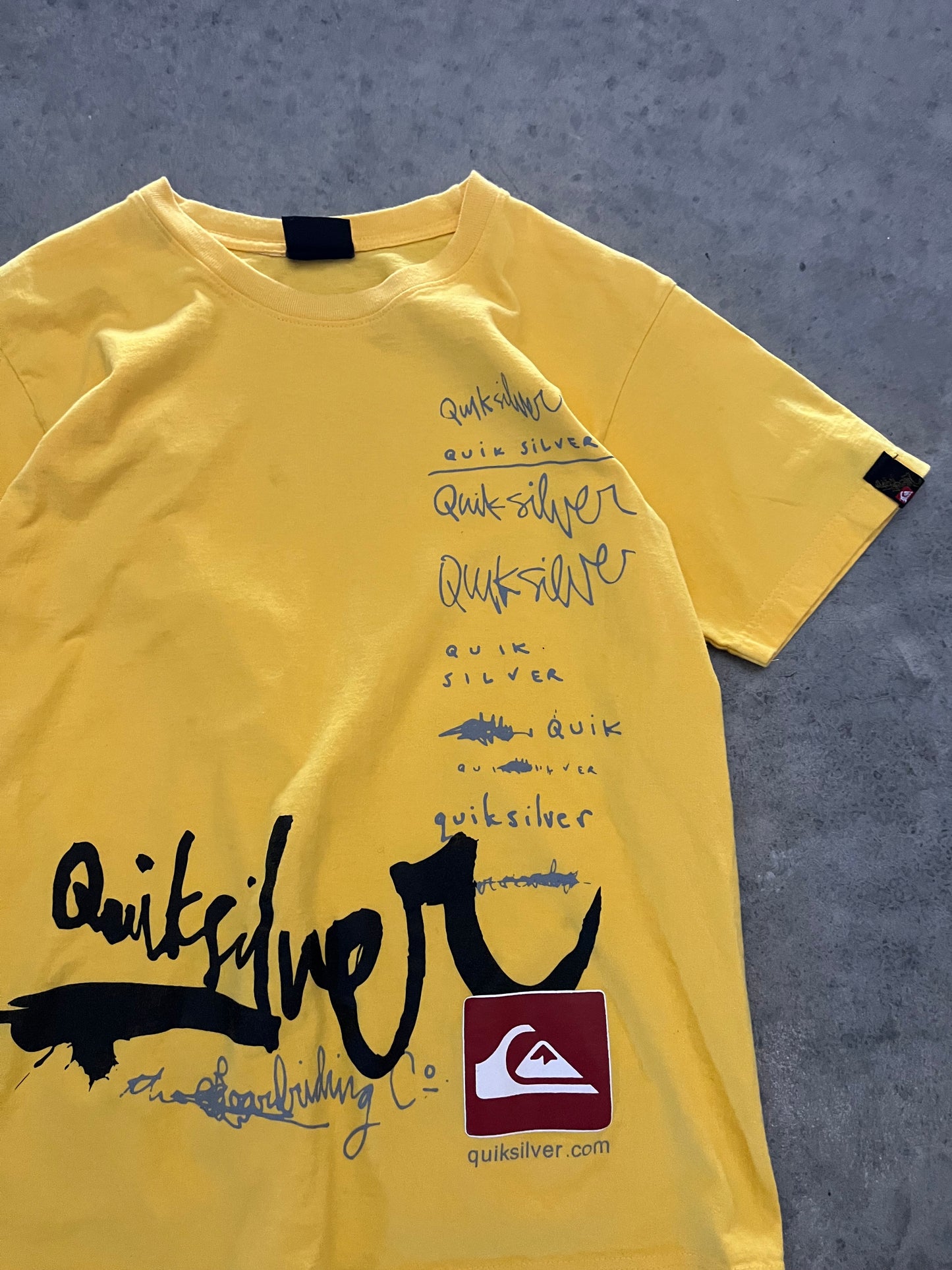 vintage quiksilver tee