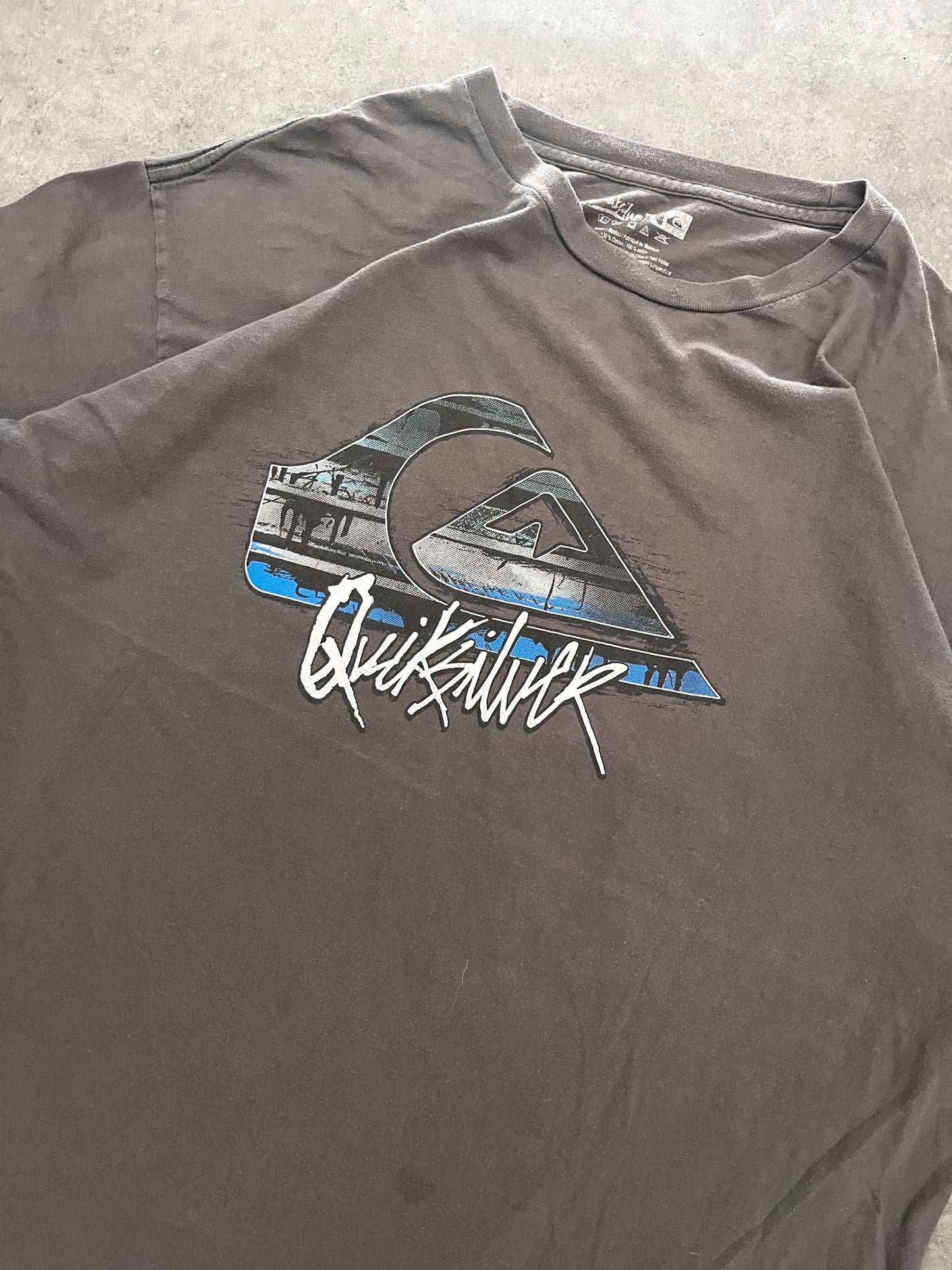 quiksilver tee - XL