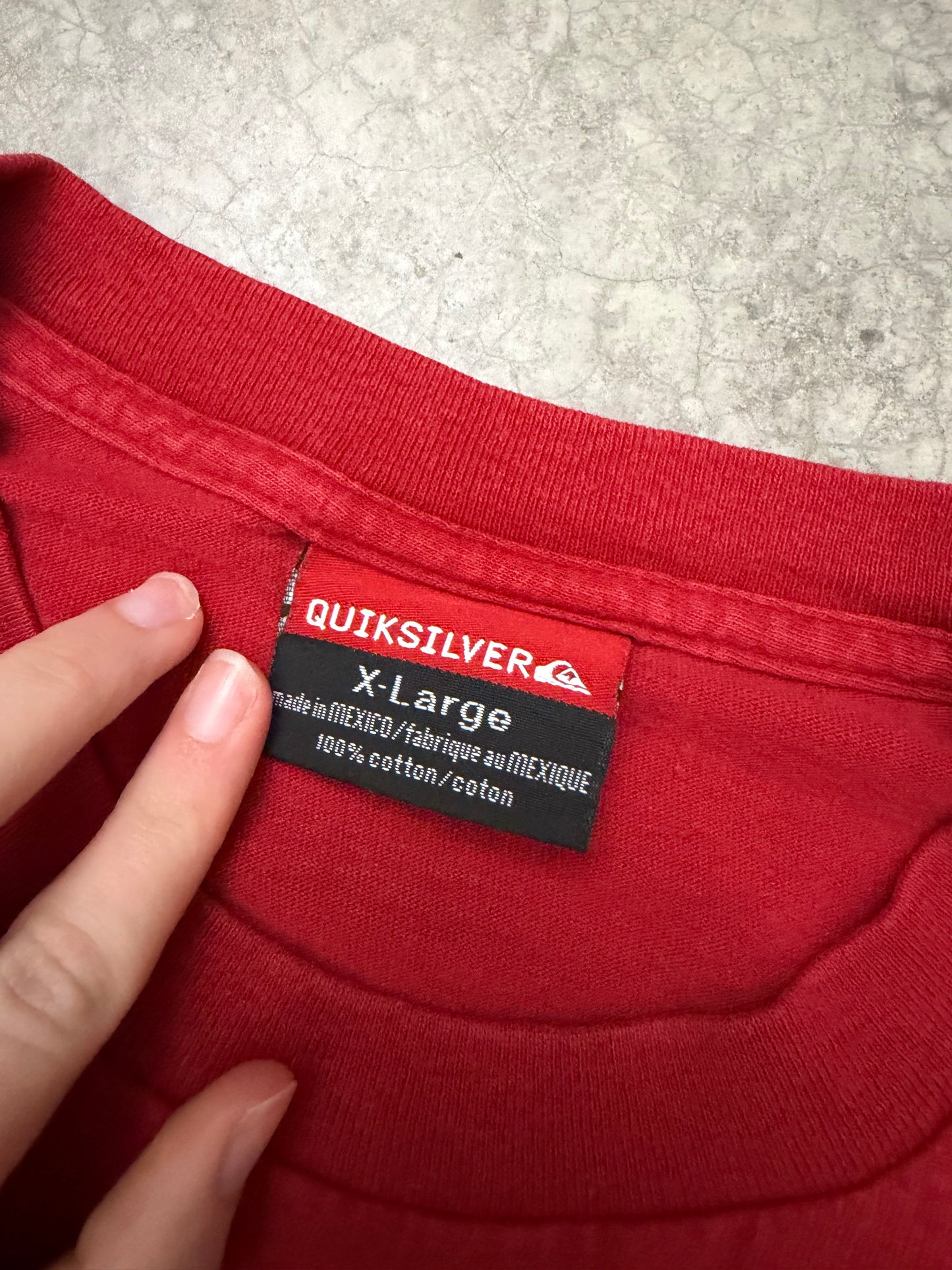 quiksilver long sleeve - XL