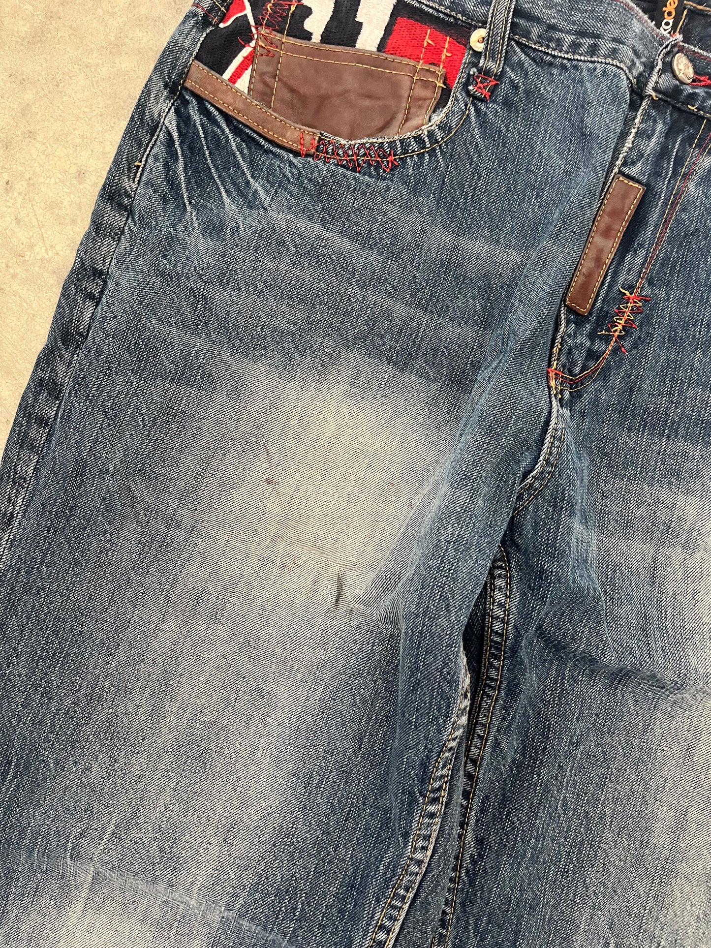 Akademiks jeans - 38