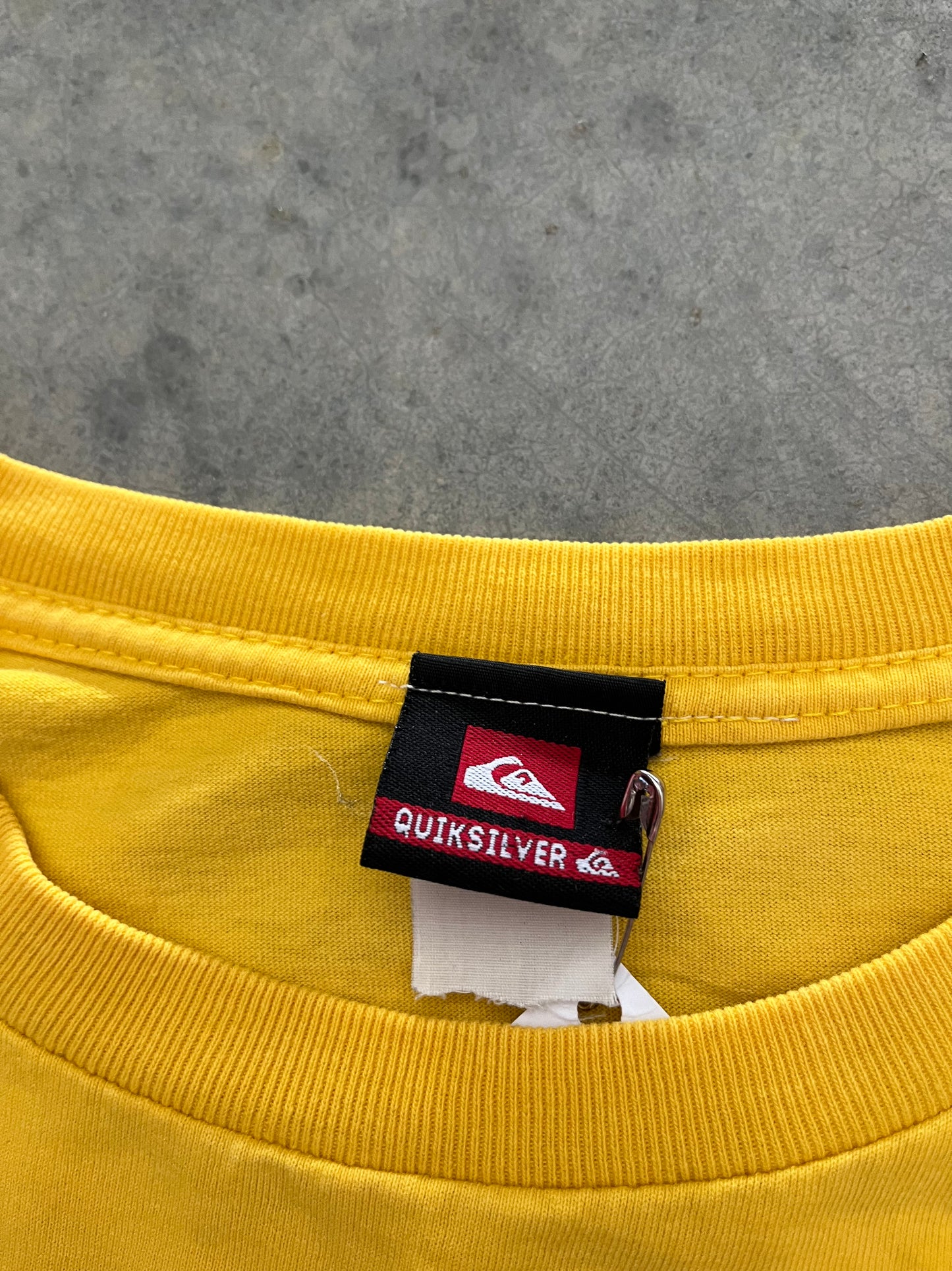 vintage quiksilver tee