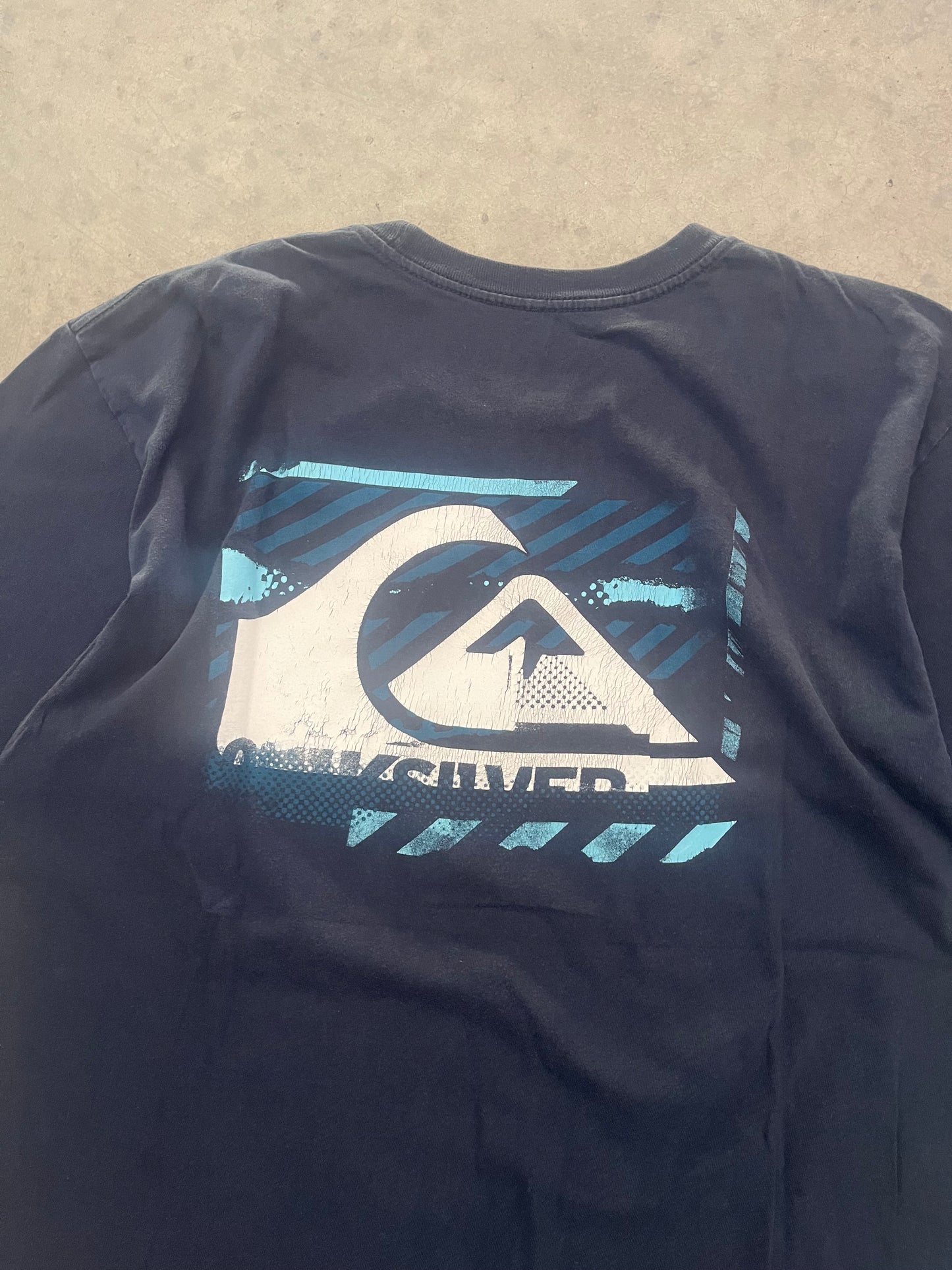quiksilver tee - L