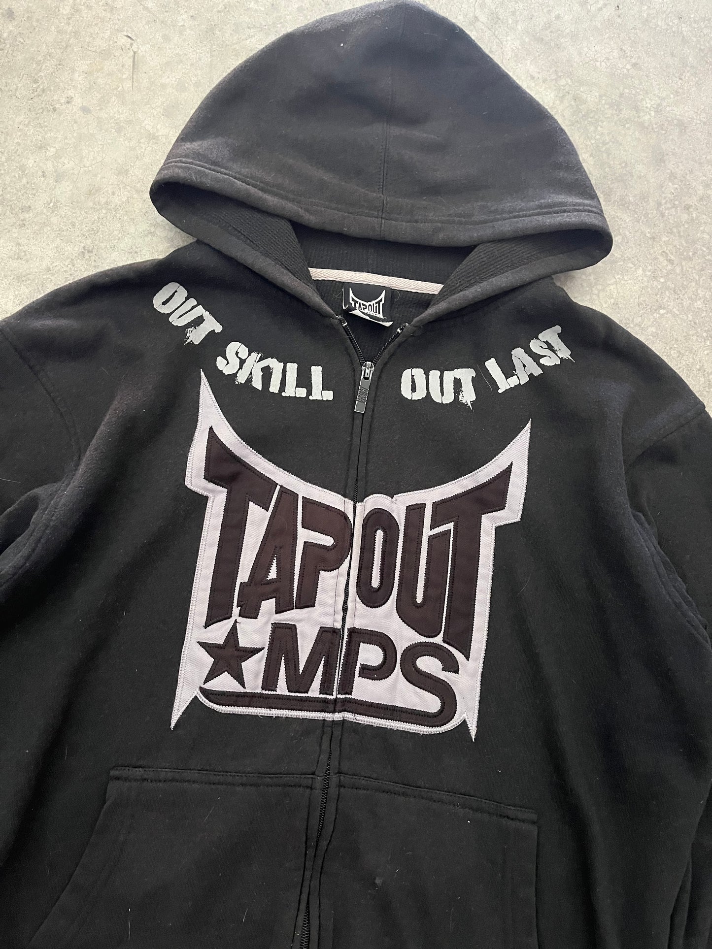 Tapout hoodie - L