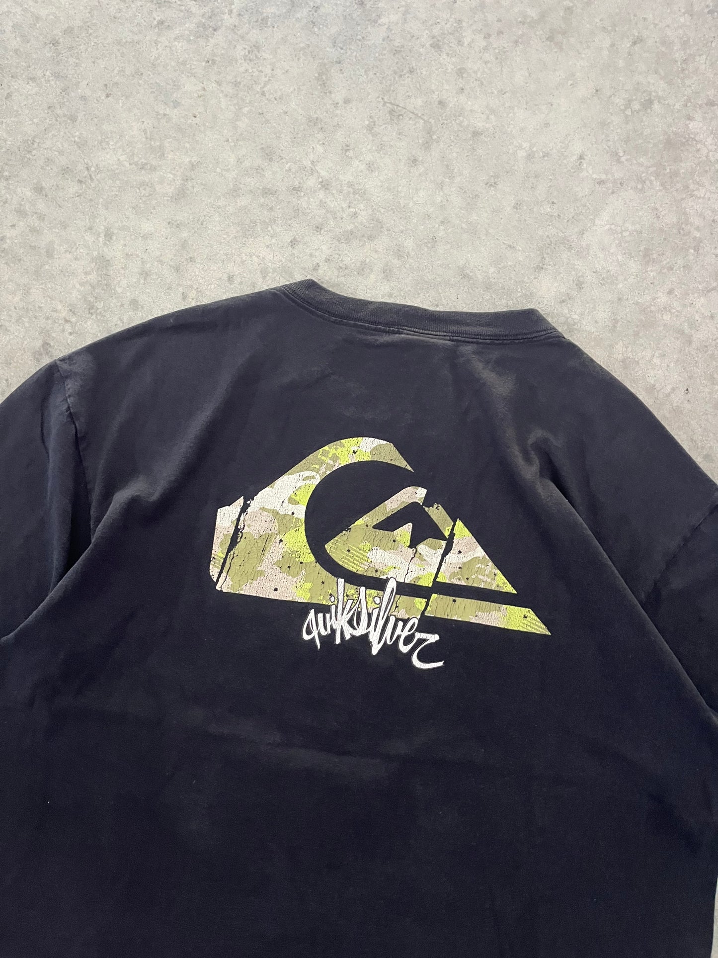 quiksilver tee - L
