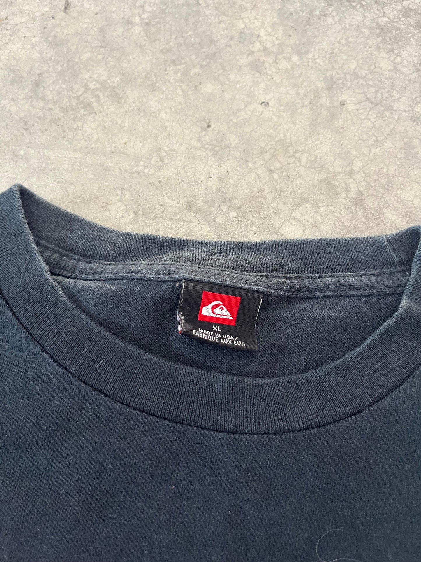 quiksilver long sleeve - XL